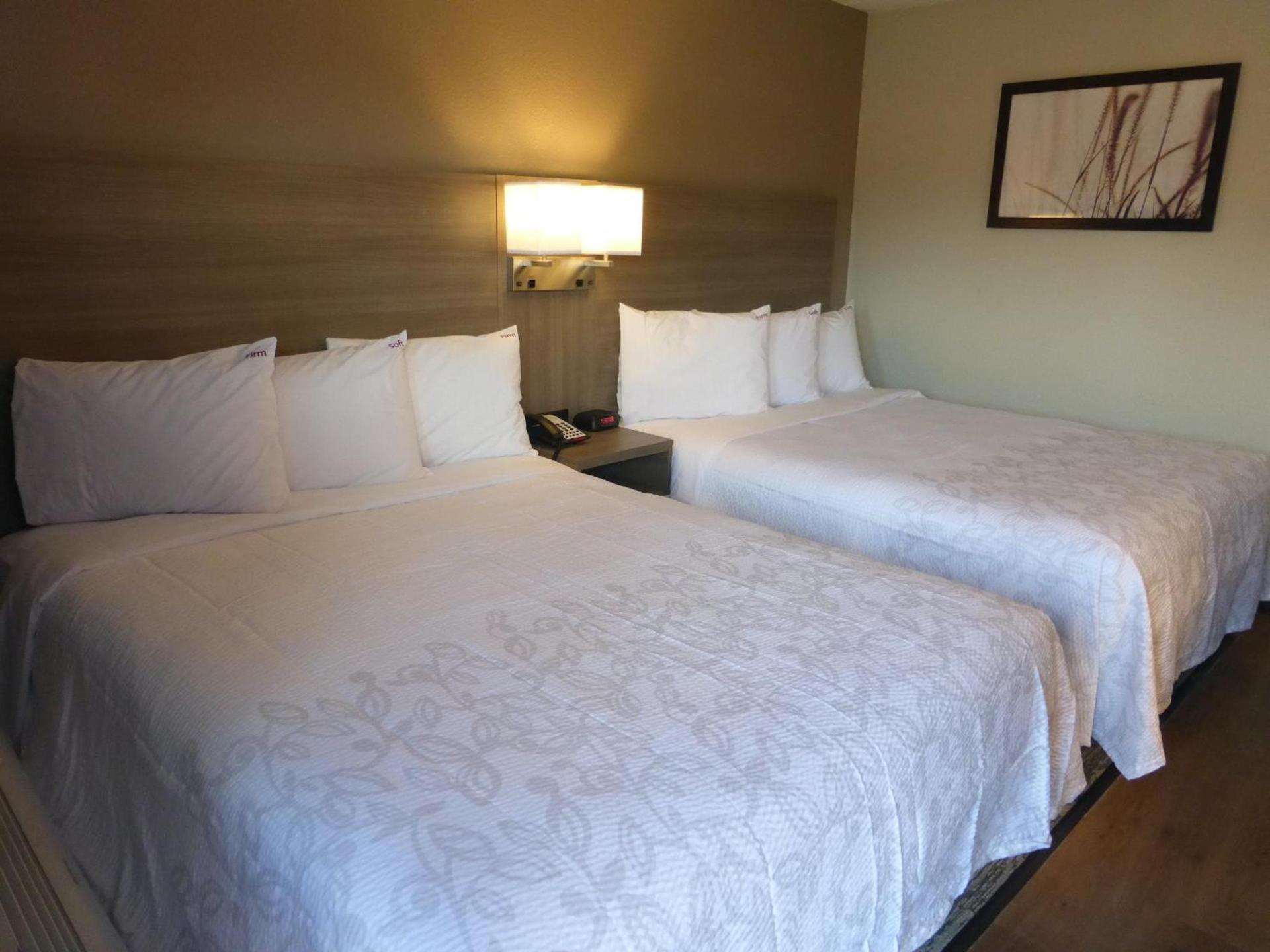 Red Roof Inn Bourbonnais photo 10