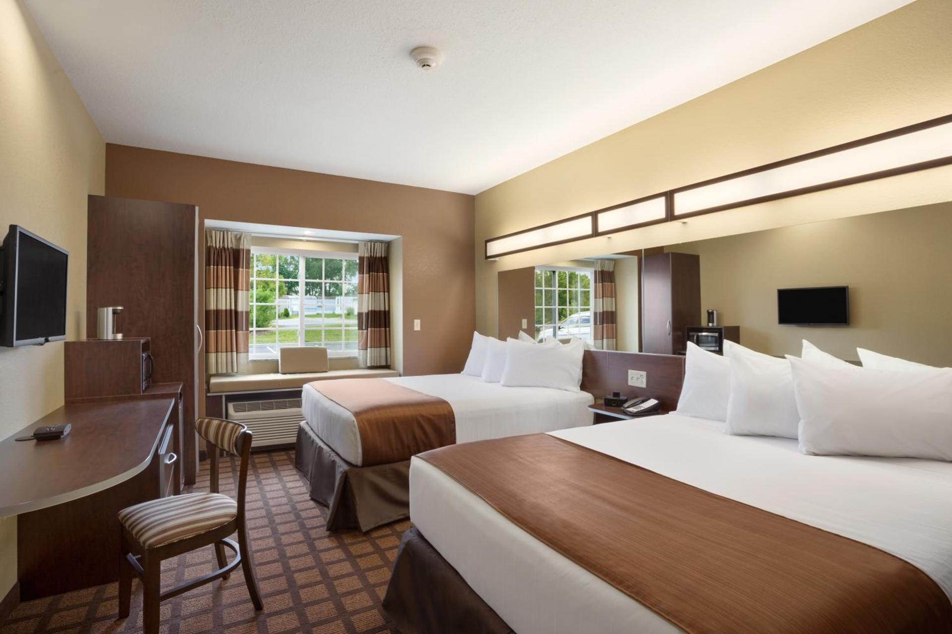 Microtel Inn and Suites Carrollton photo 18