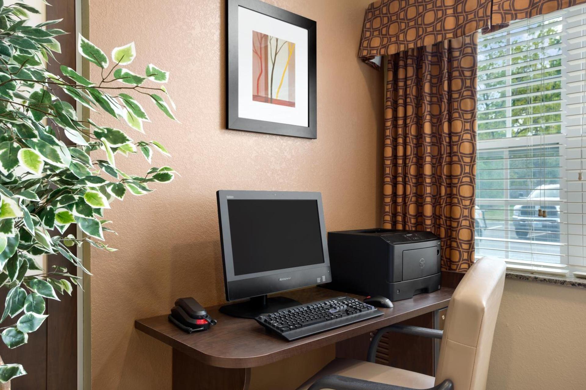 Microtel Inn and Suites Carrollton photo 23