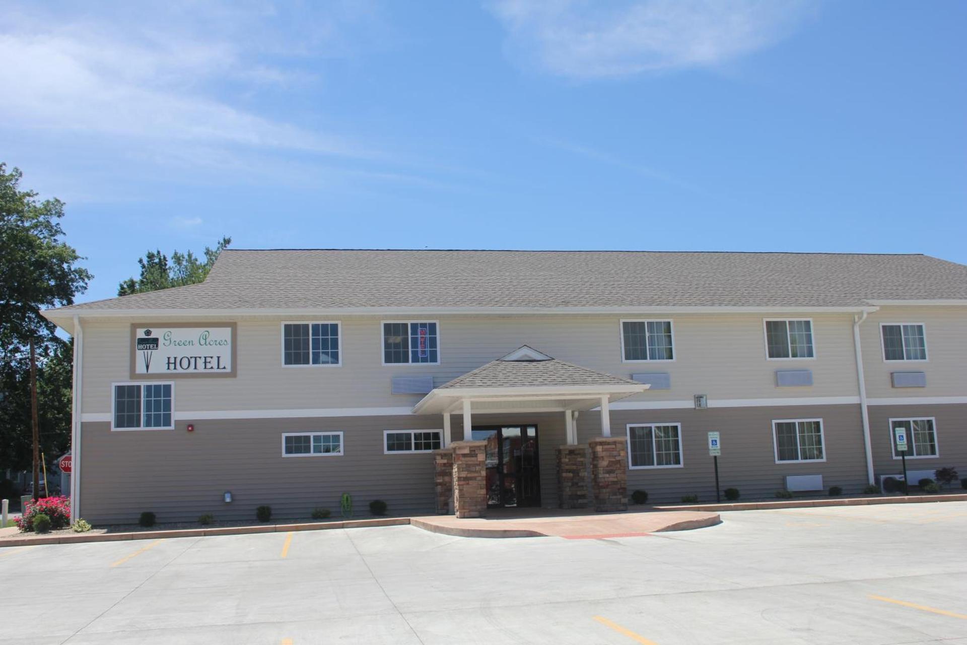 Green Acres Hotel photo 17