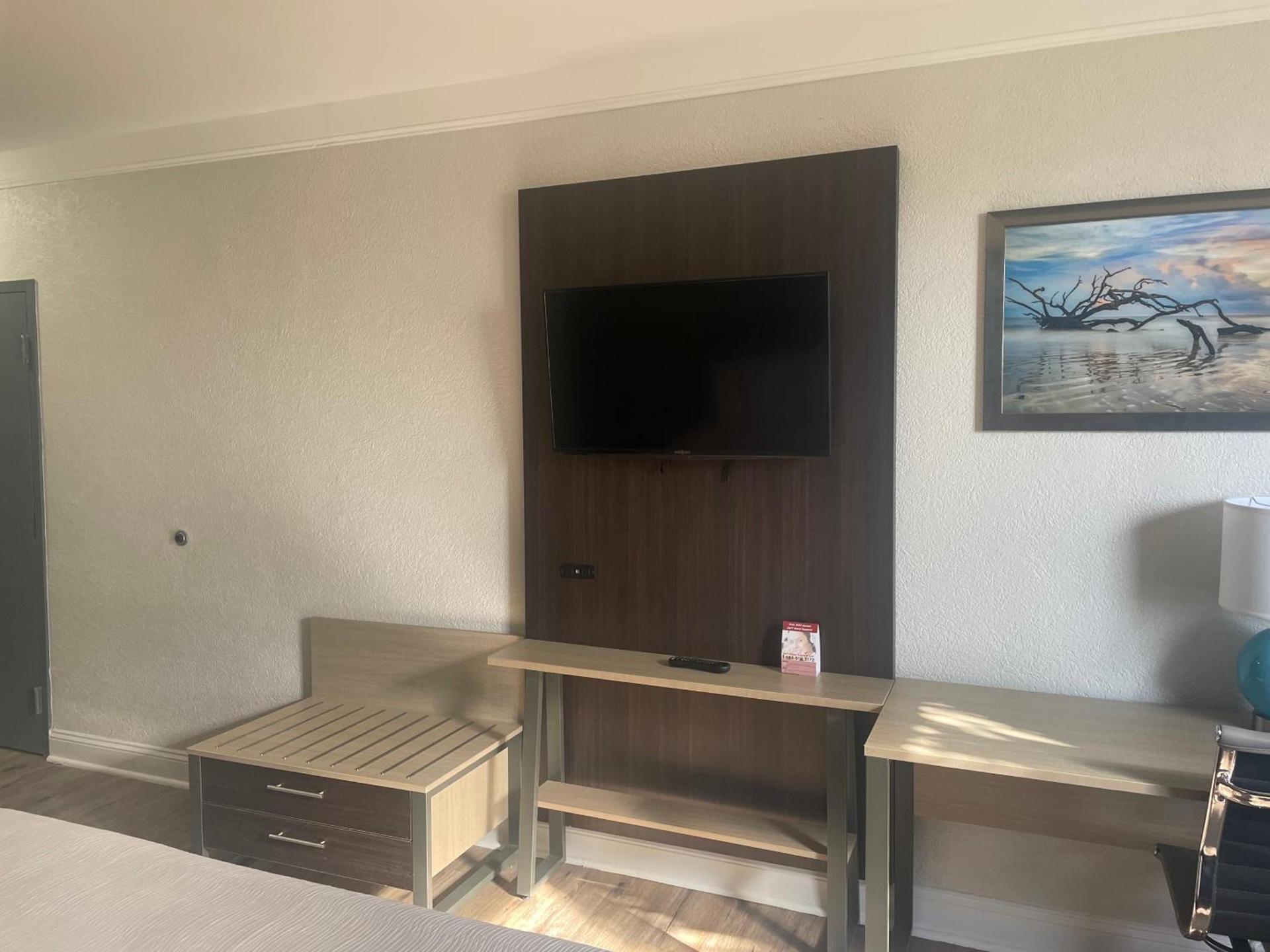 Wingate by Wyndham Savannah Gateway photo 18