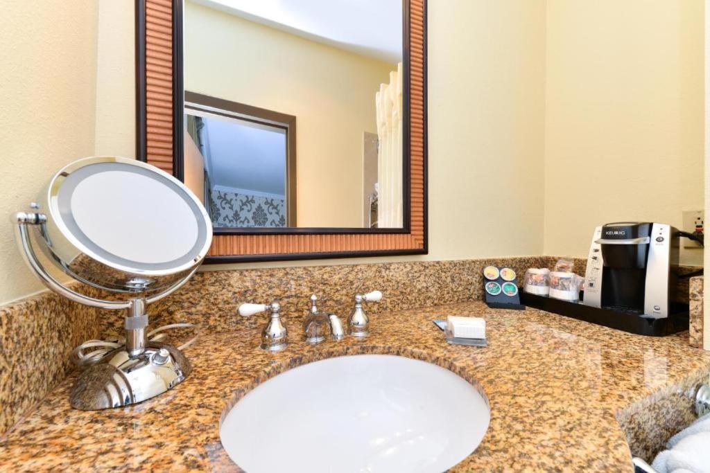 St Charles Inn, Superior Hotel photo 21
