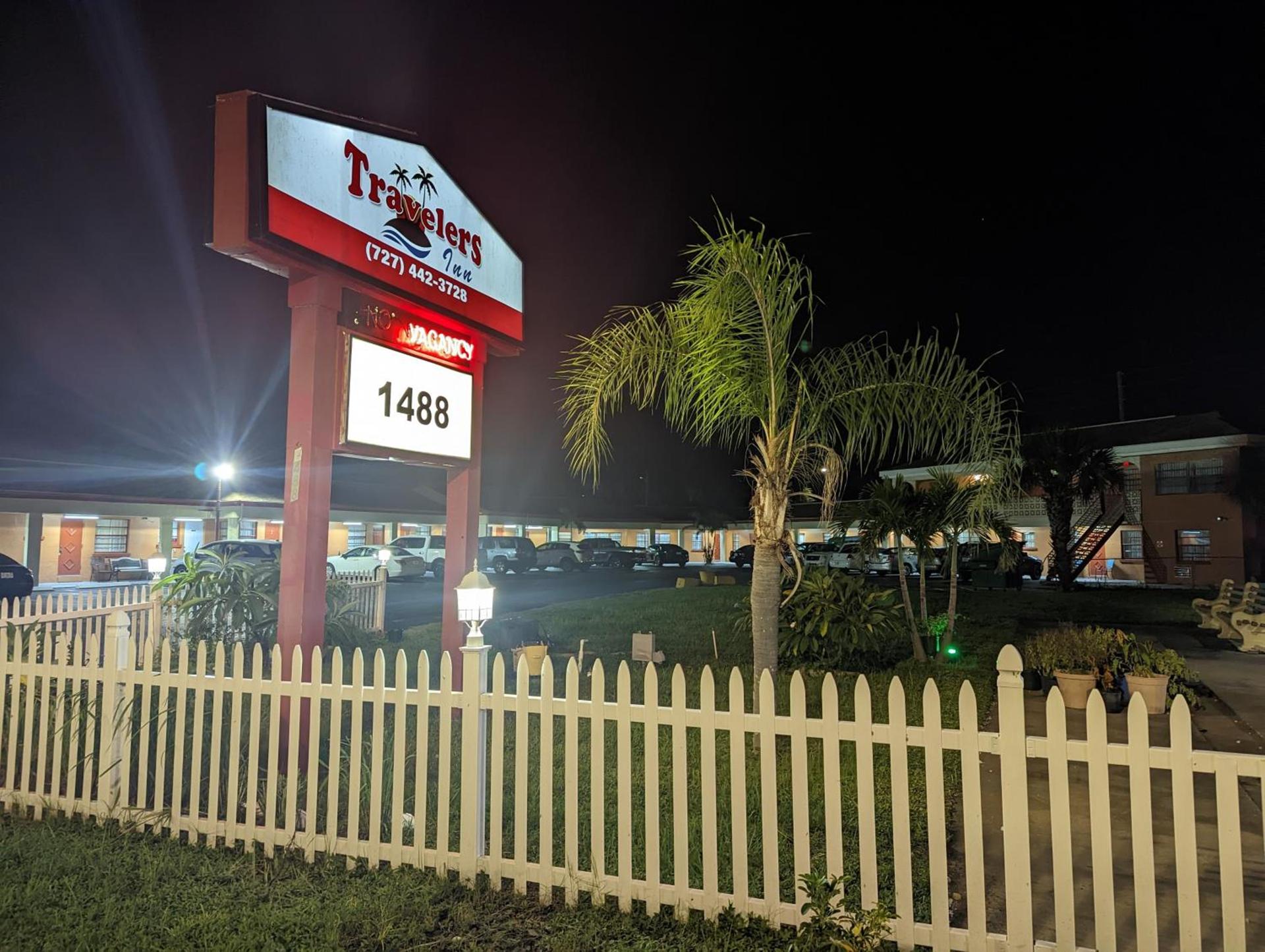 Travelers Inn - Clearwater photo 12
