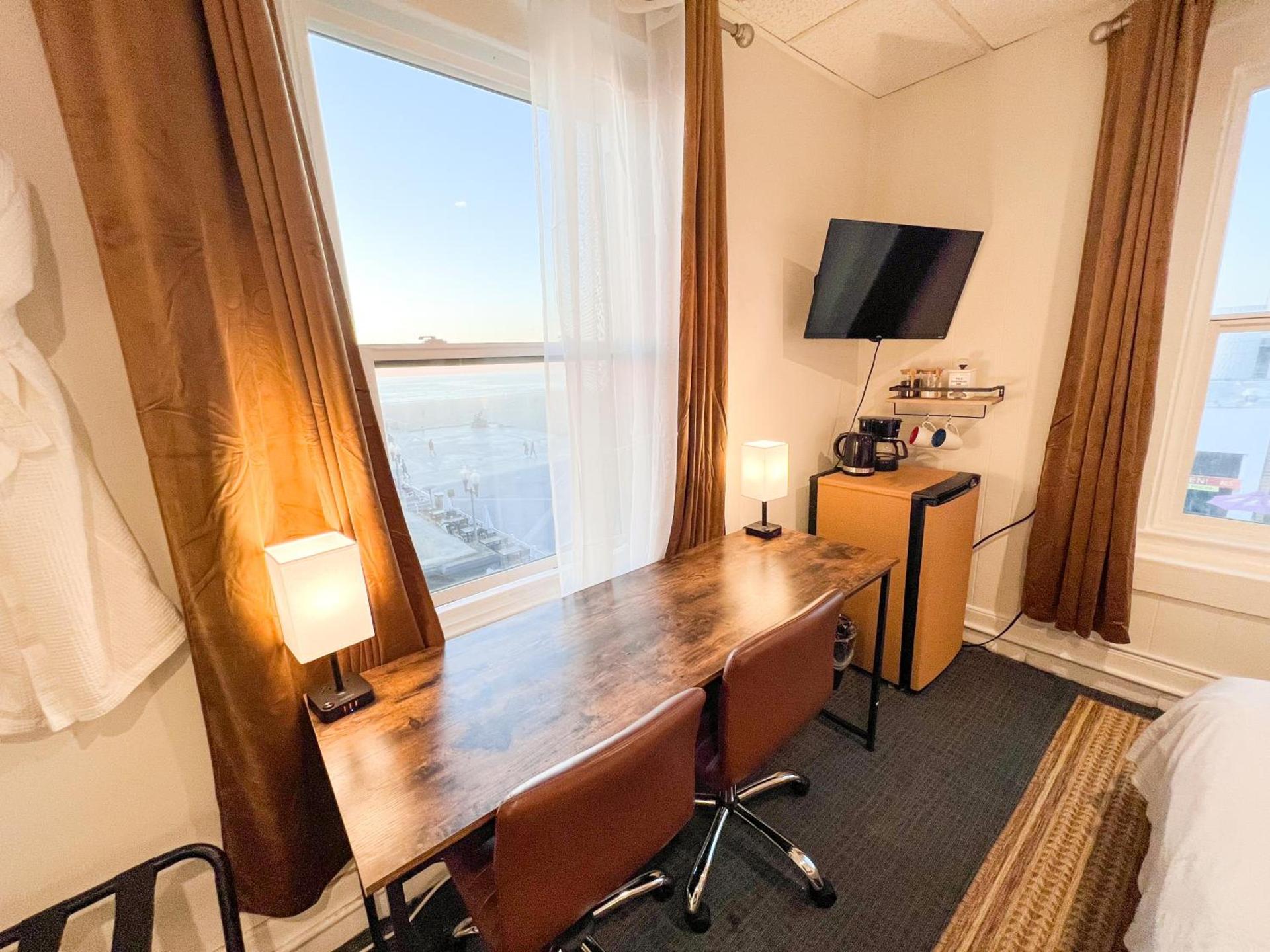ITH Hermosa Beach Surf Hostel LAX photo 40