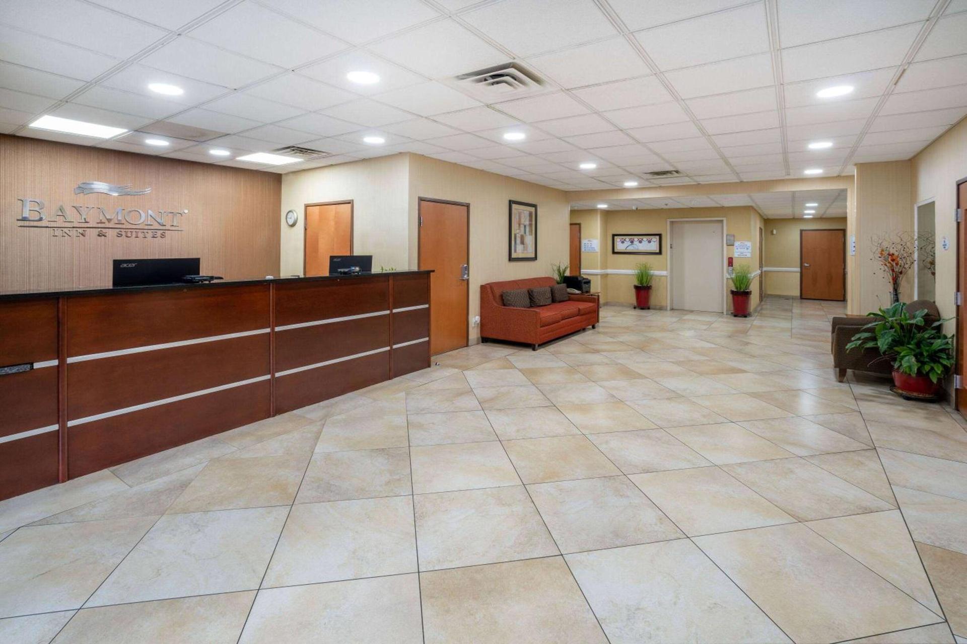 Baymont by Wyndham Savannah I-95 photo 4