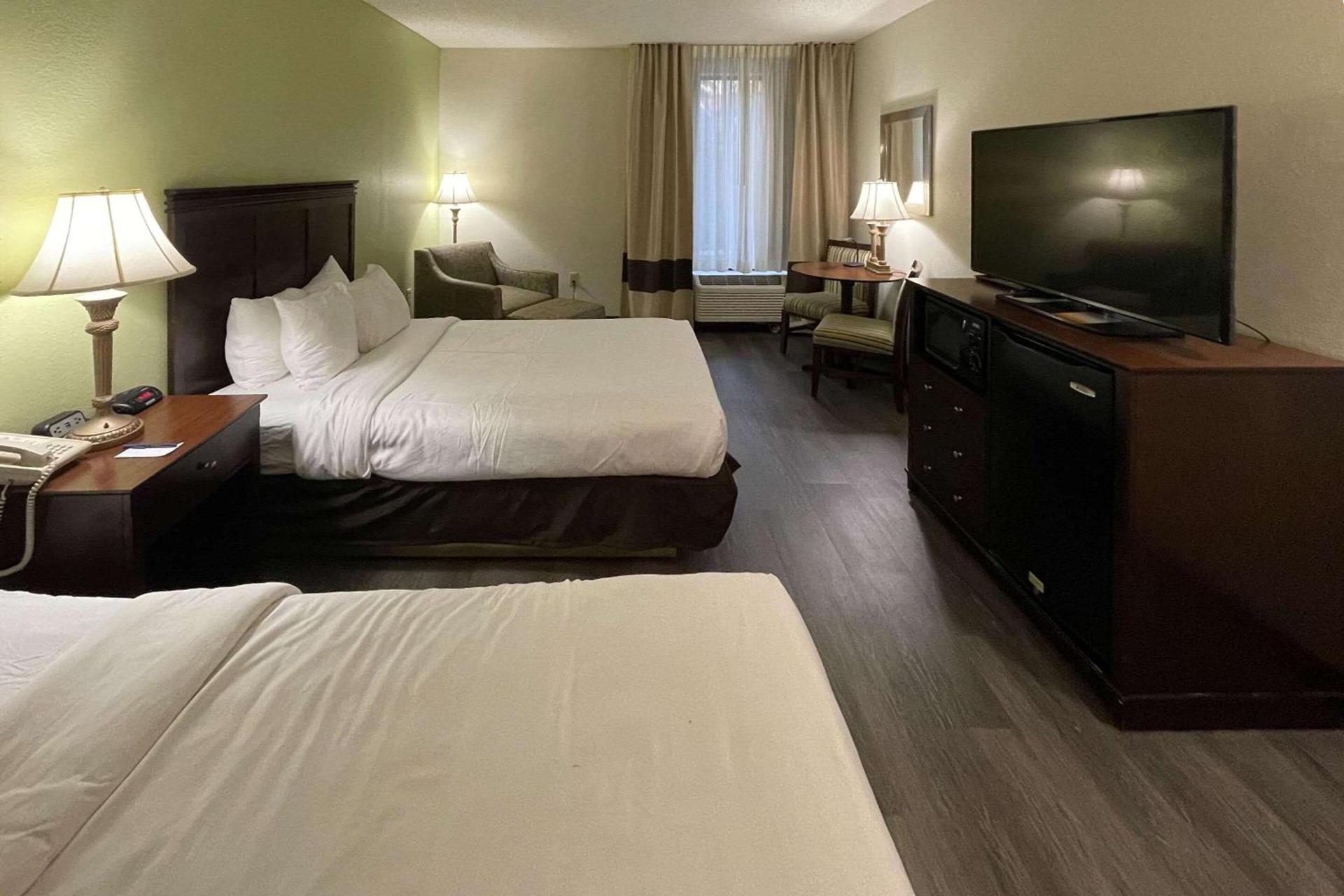 Comfort Inn Pinehurst - Southern Pines photo 16