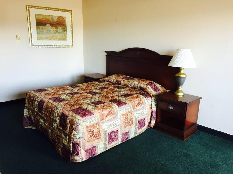 Summer Wind Budget Motel photo 17