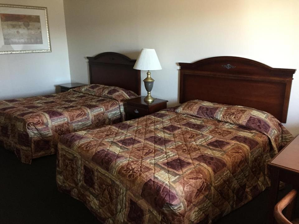 Summer Wind Budget Motel photo 23