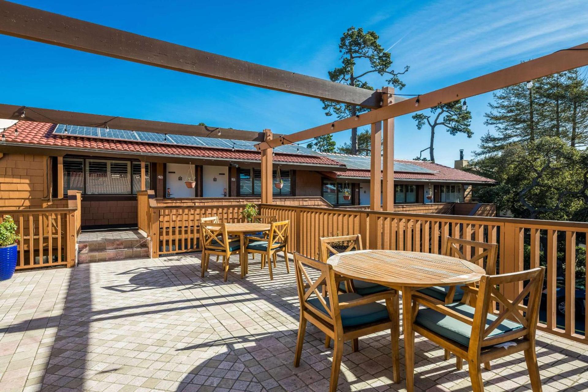 Clarion Collection Carmel Oaks Inn photo 4