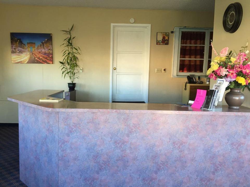 Summer Wind Budget Motel photo 18