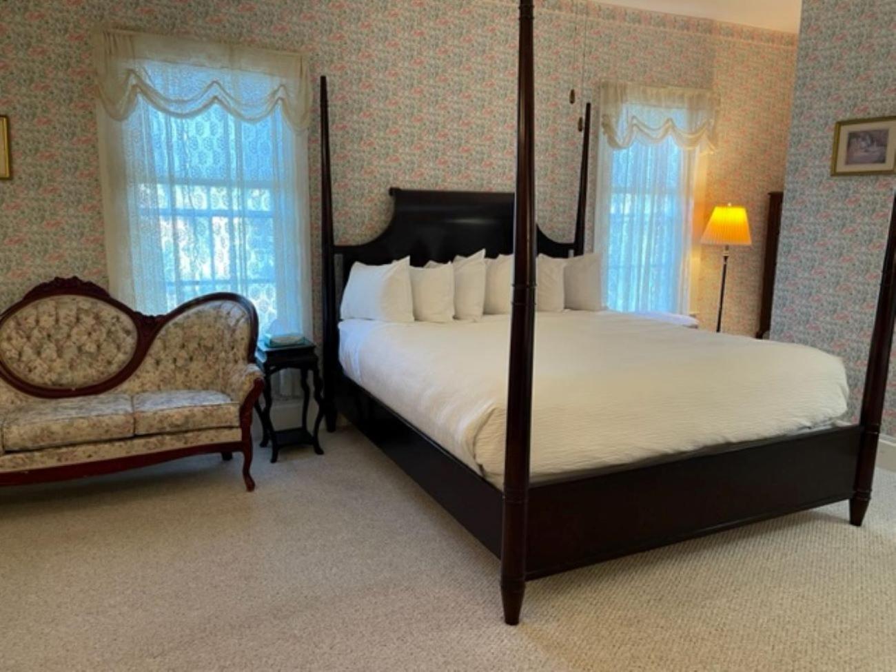 Central House Inn photo 86