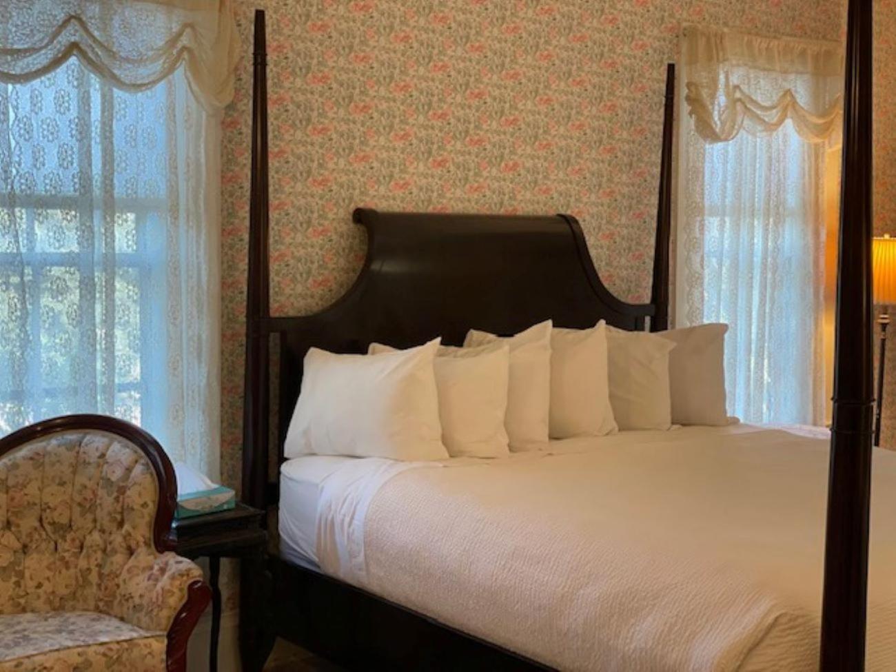 Central House Inn photo 89
