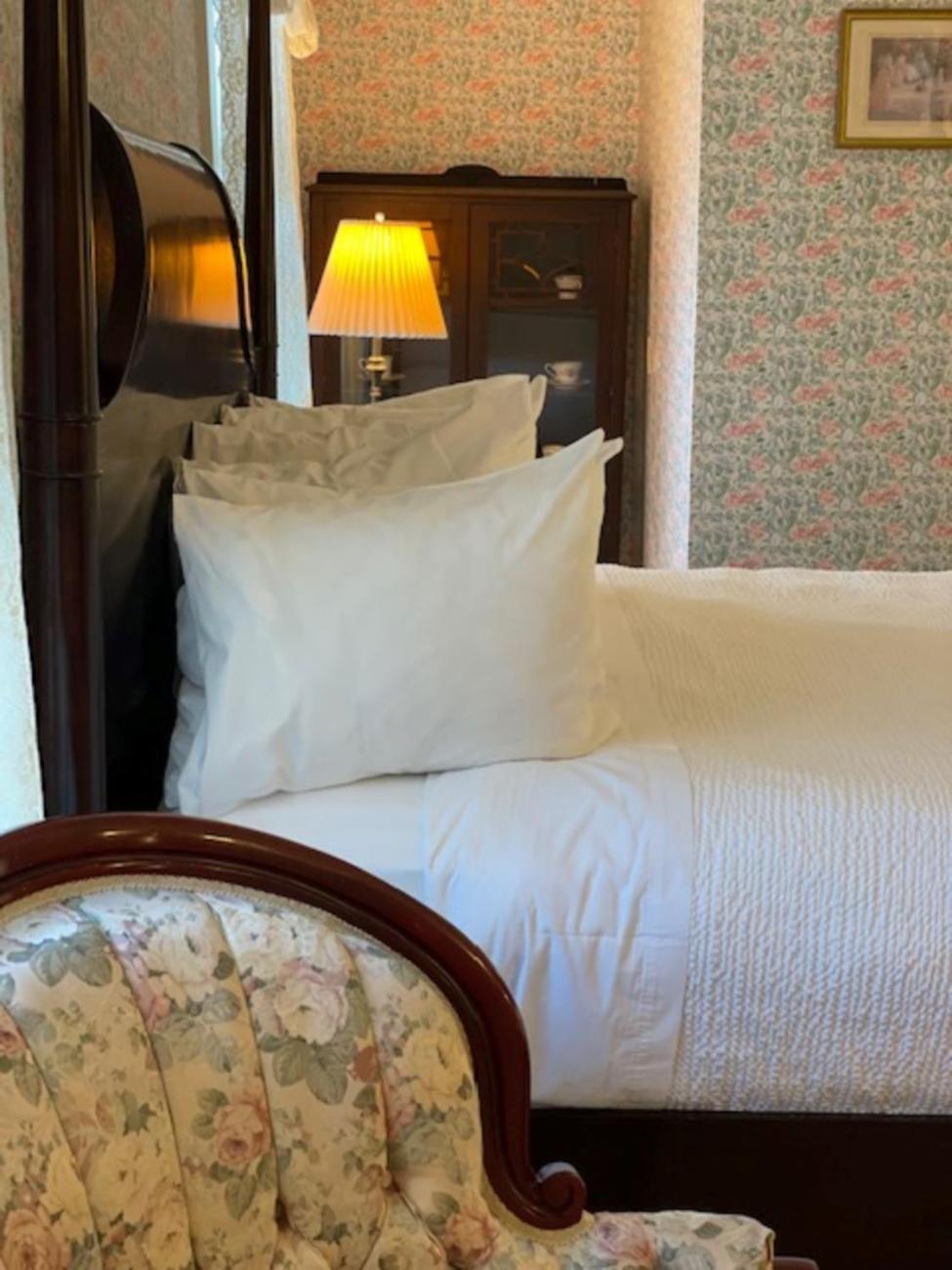 Central House Inn photo 90
