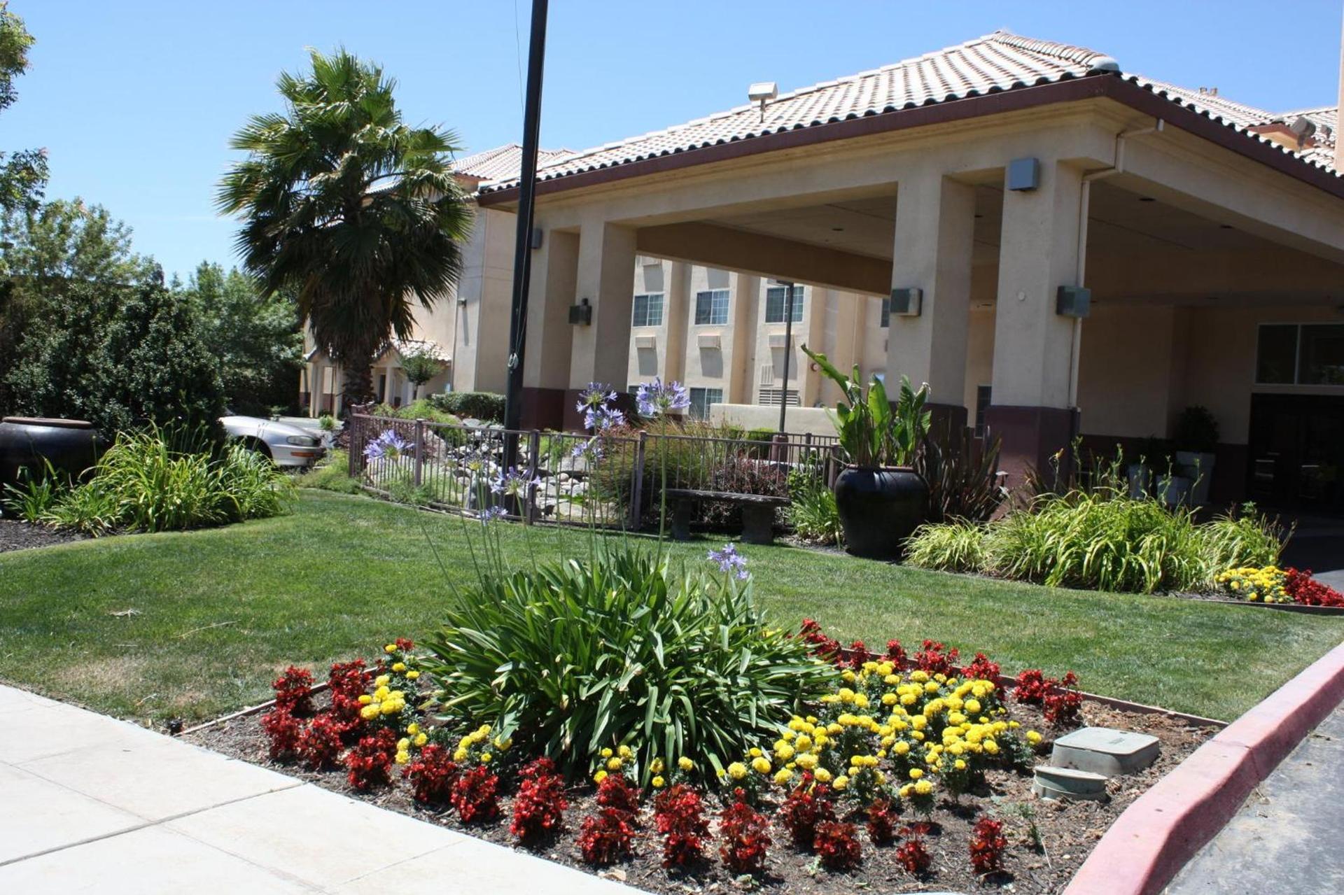 Holiday Inn Express Madera by IHG photo 24