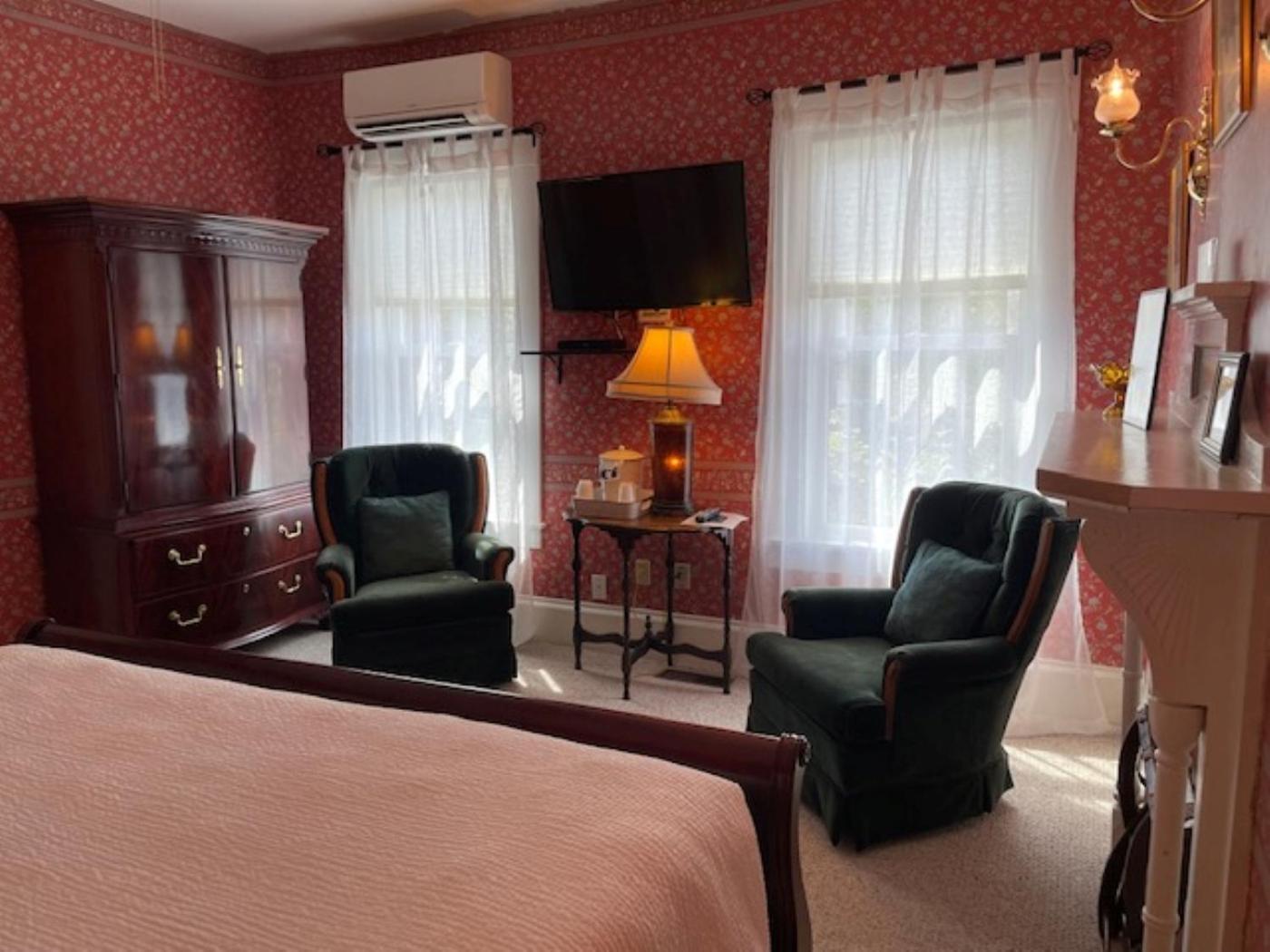 Central House Inn photo 95