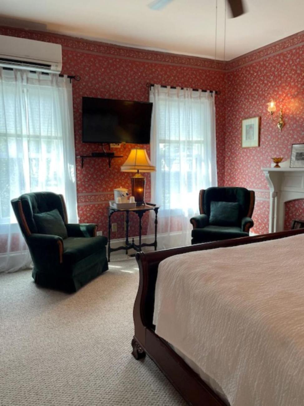 Central House Inn photo 97