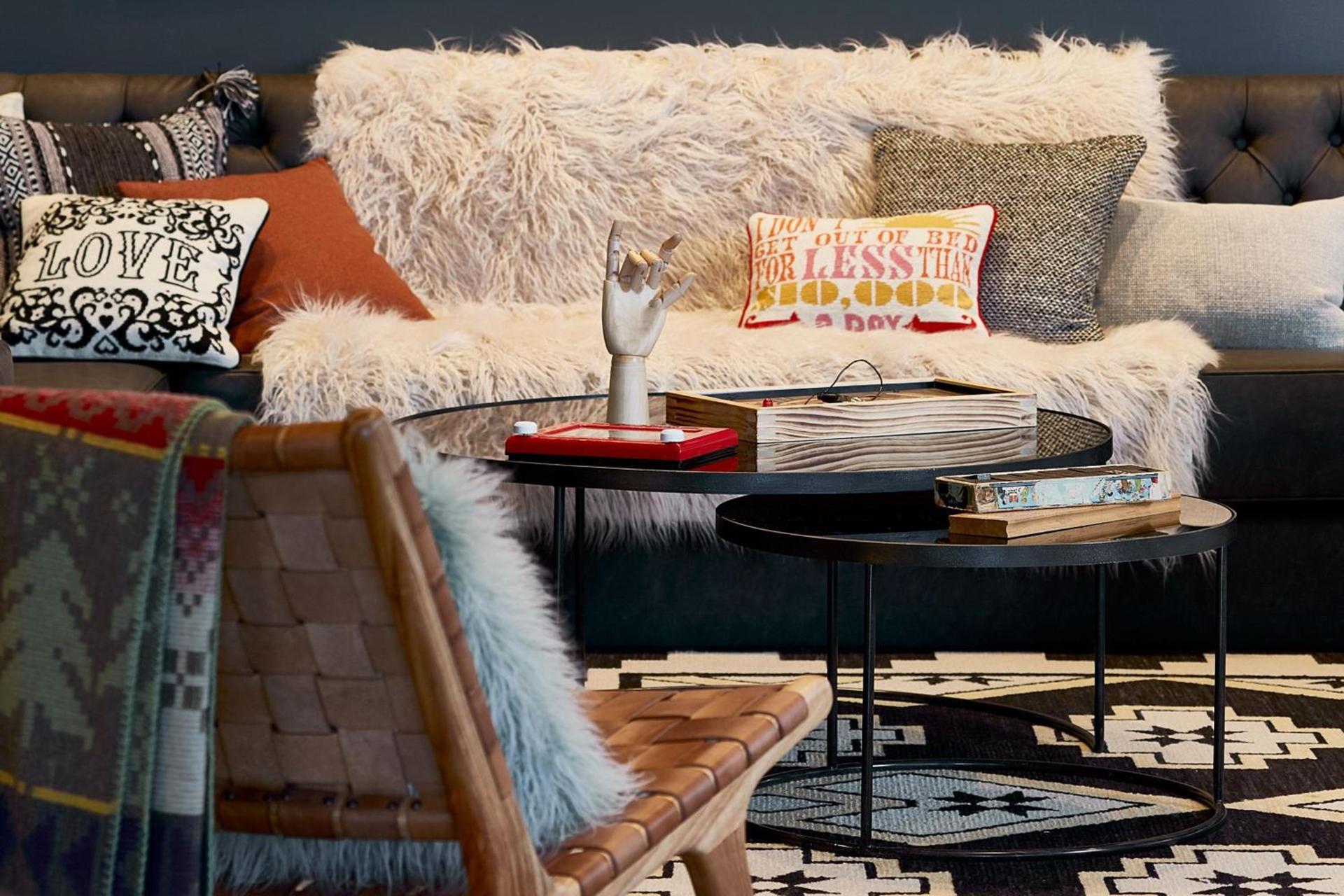 MOXY Denver Cherry Creek photo 2