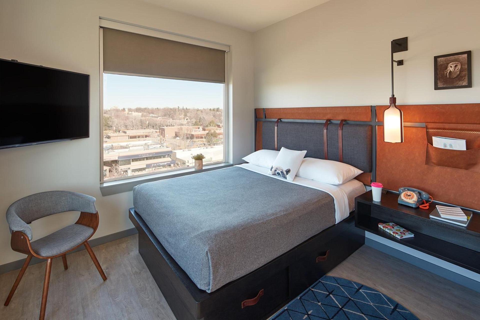 MOXY Denver Cherry Creek photo 6