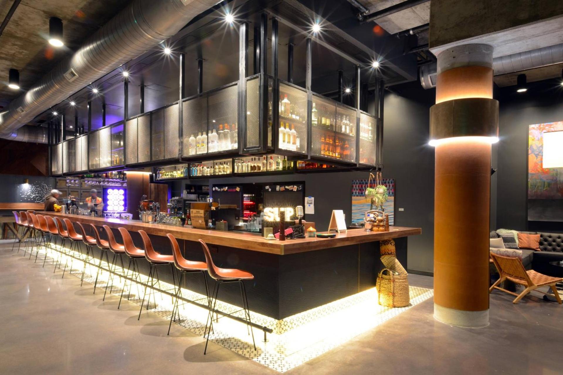 MOXY Denver Cherry Creek photo 3