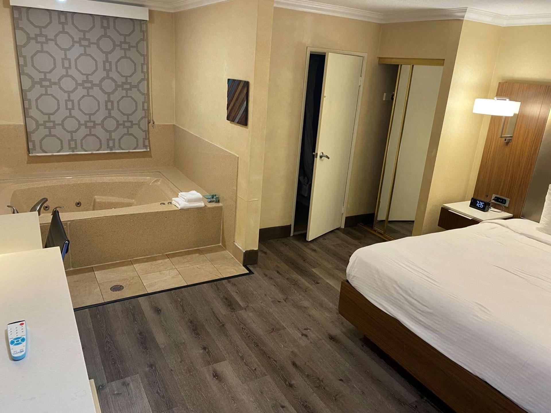 Best Western Hollywood Plaza Hotel - Walk of Fame Film City LA photo 30