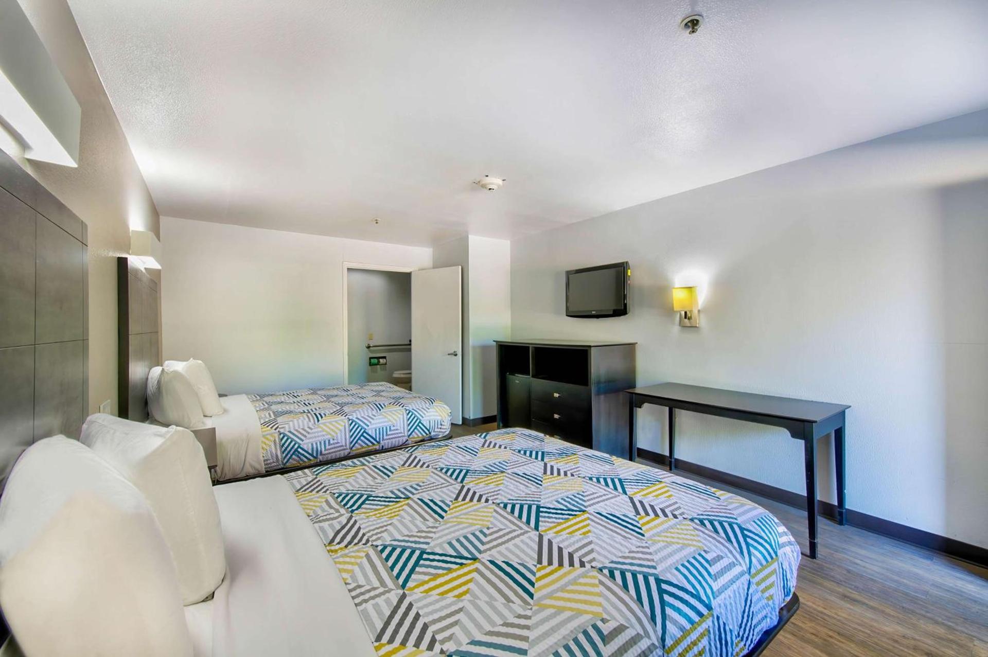 Motel 6-Arlington, TX photo 11