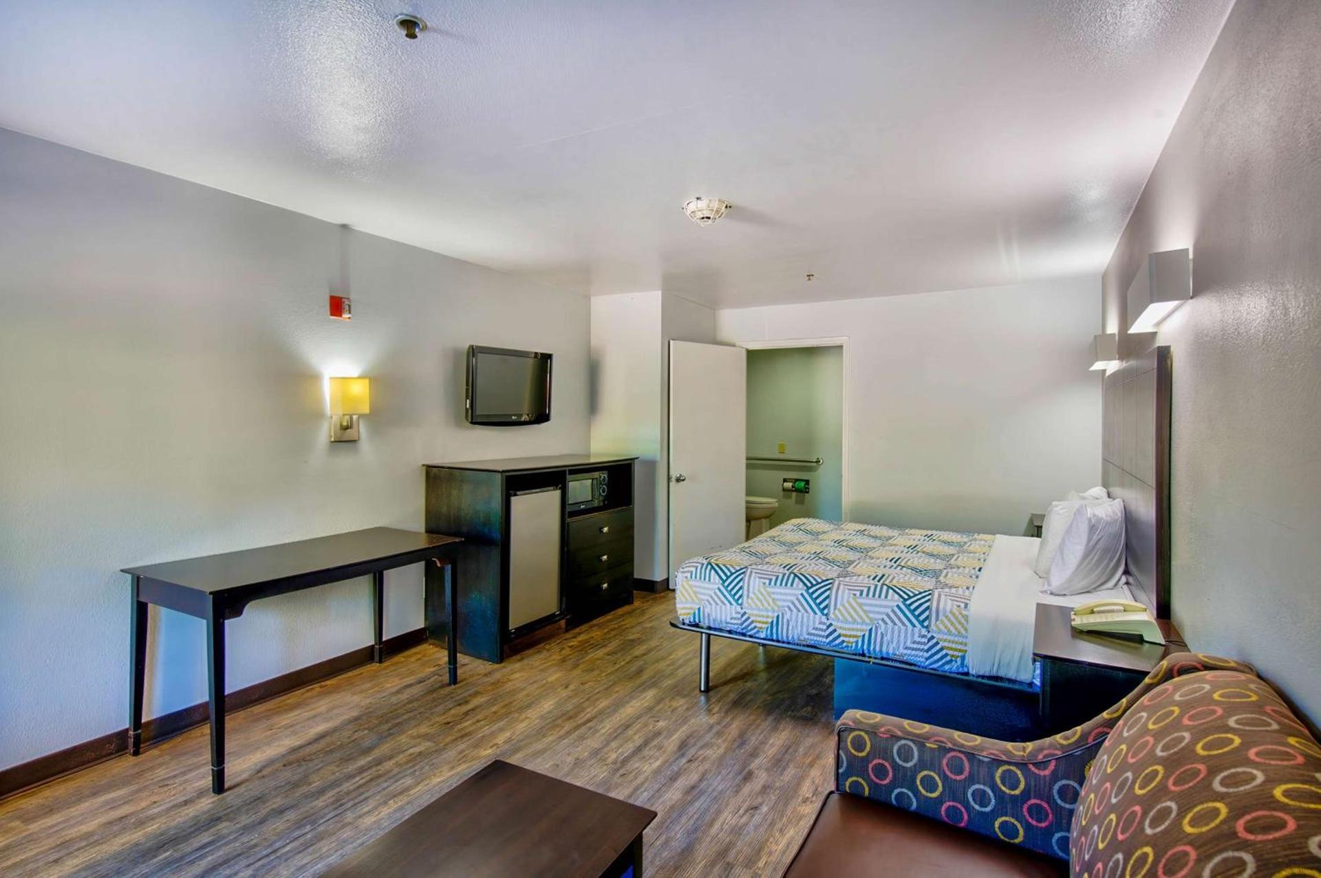 Motel 6-Arlington, TX photo 18