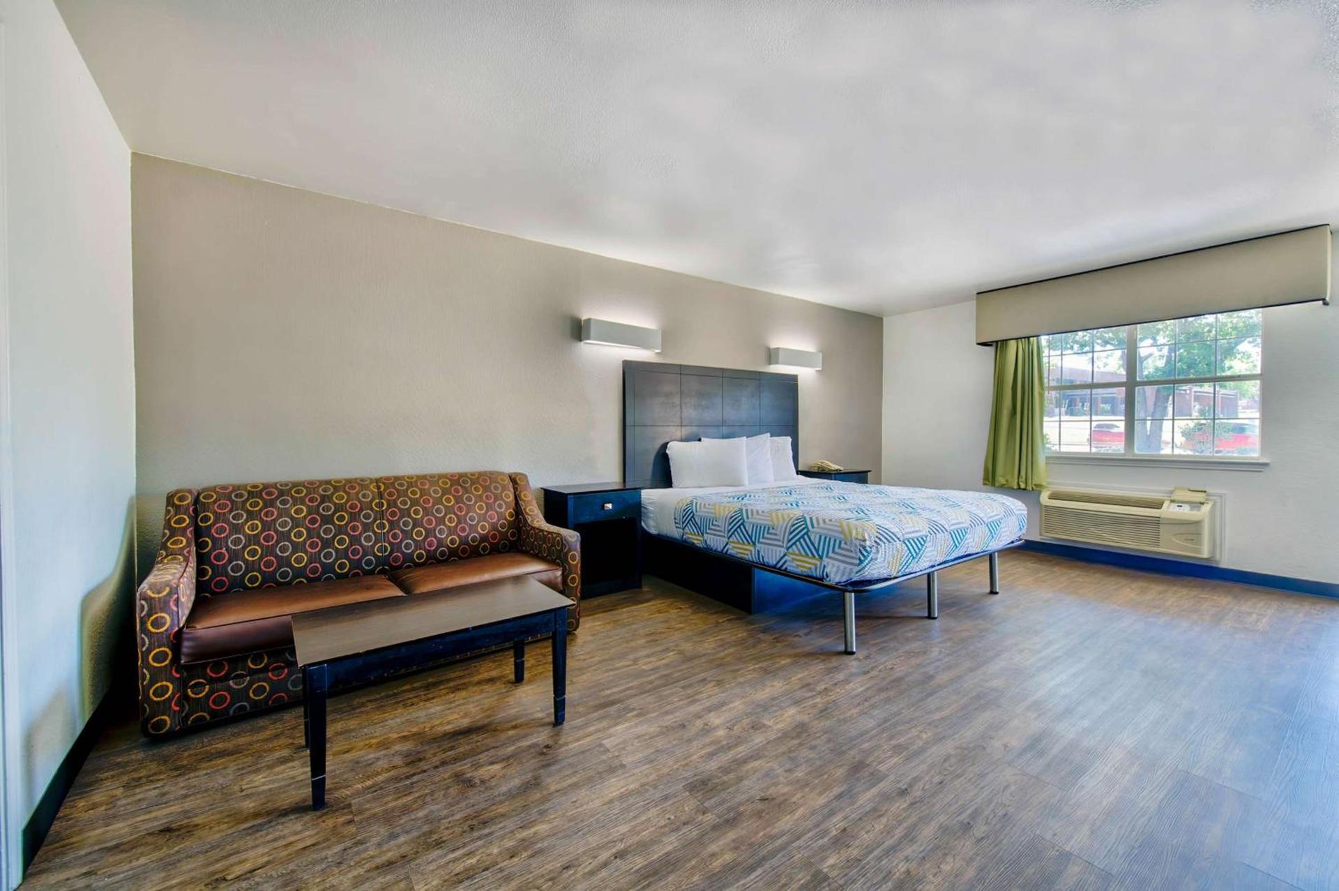 Motel 6-Arlington, TX photo 21