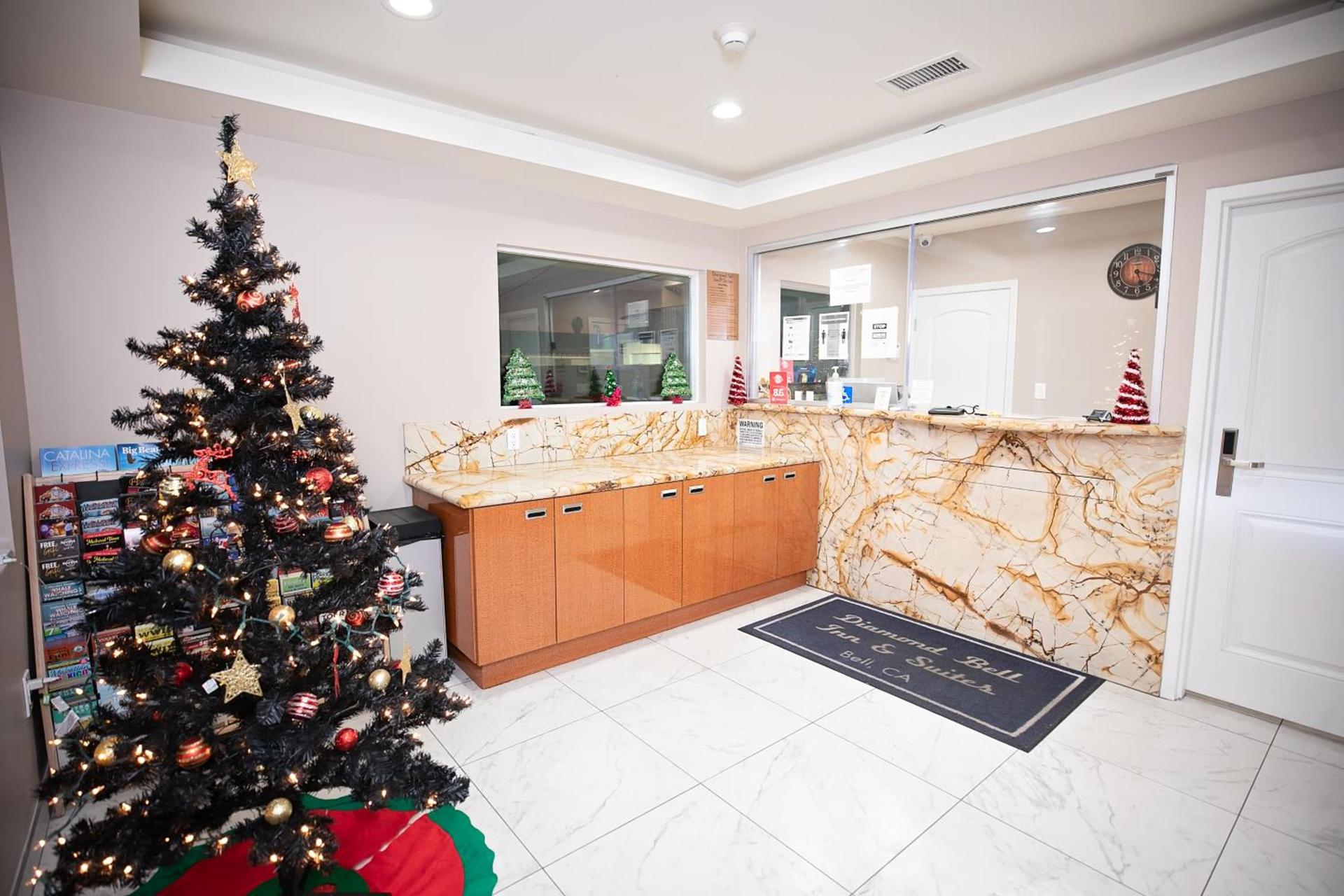 Diamond Bell Inn & Suites photo 14