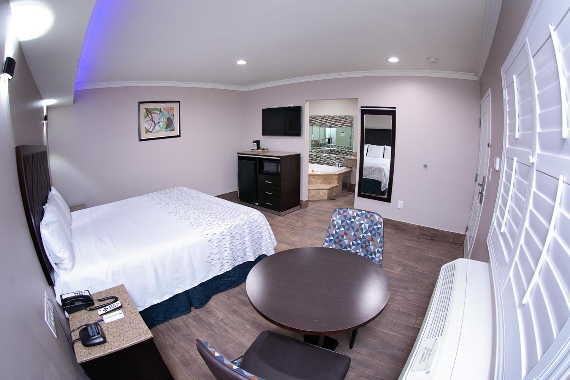 Diamond Bell Inn & Suites photo 28
