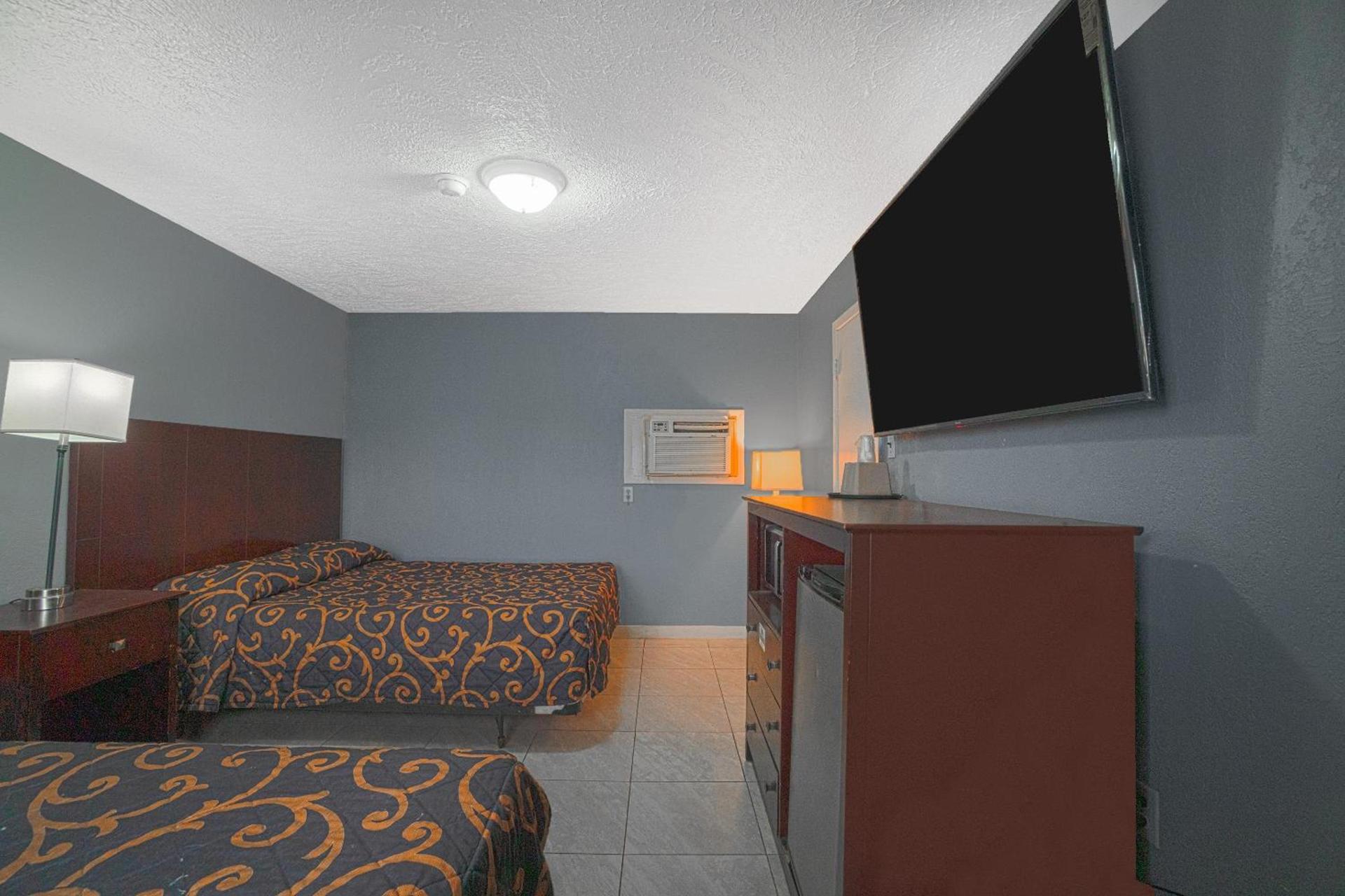 Texana Inn Edna By OYO photo 16