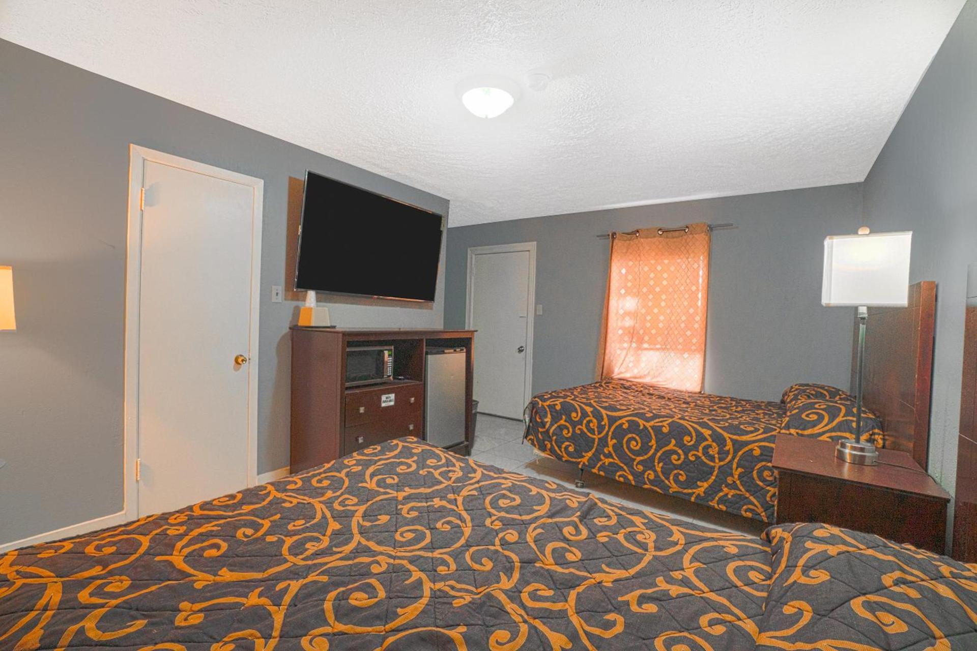 Texana Inn Edna By OYO photo 17