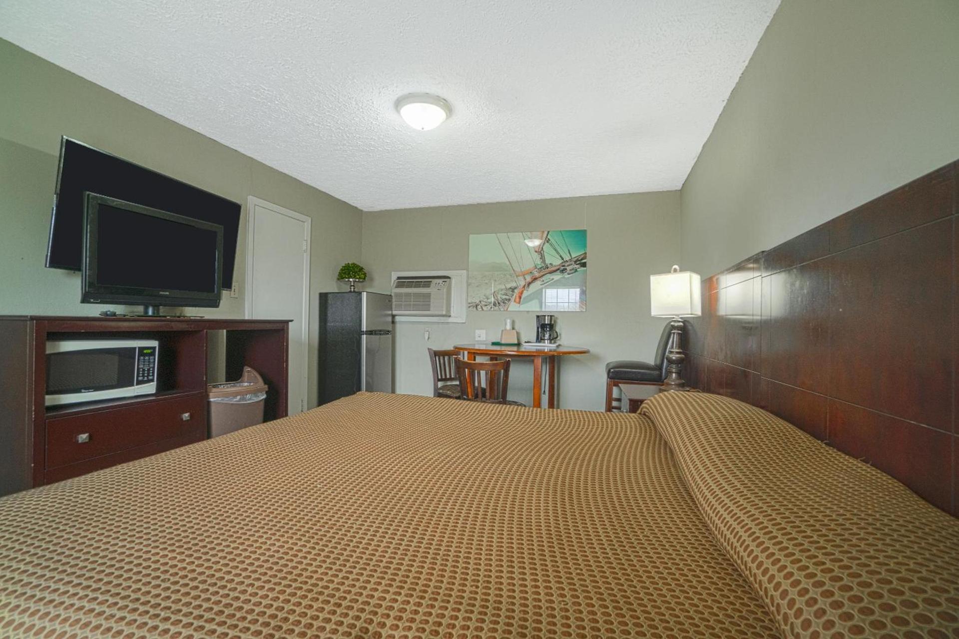 Texana Inn Edna By OYO photo 26