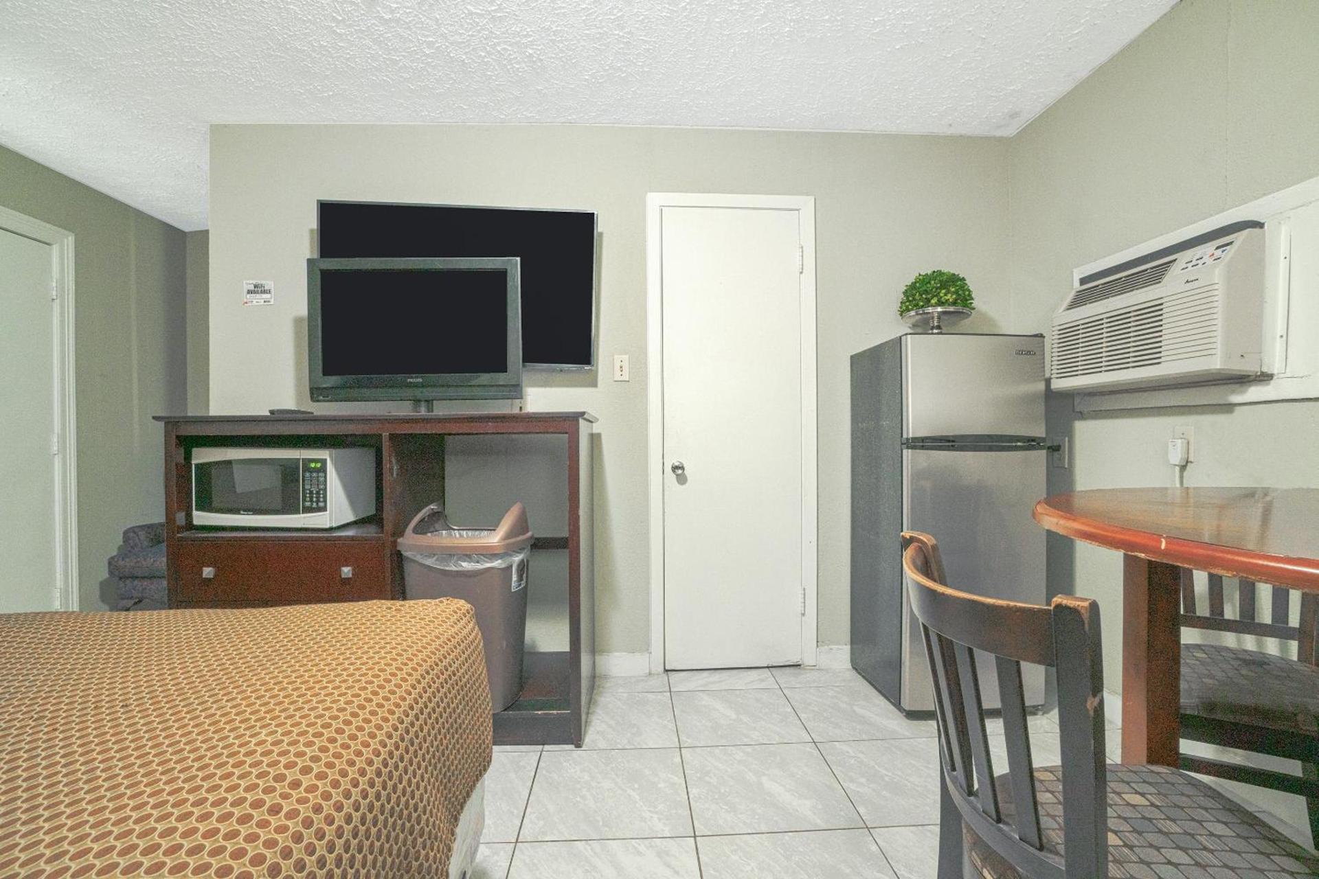 Texana Inn Edna By OYO photo 20