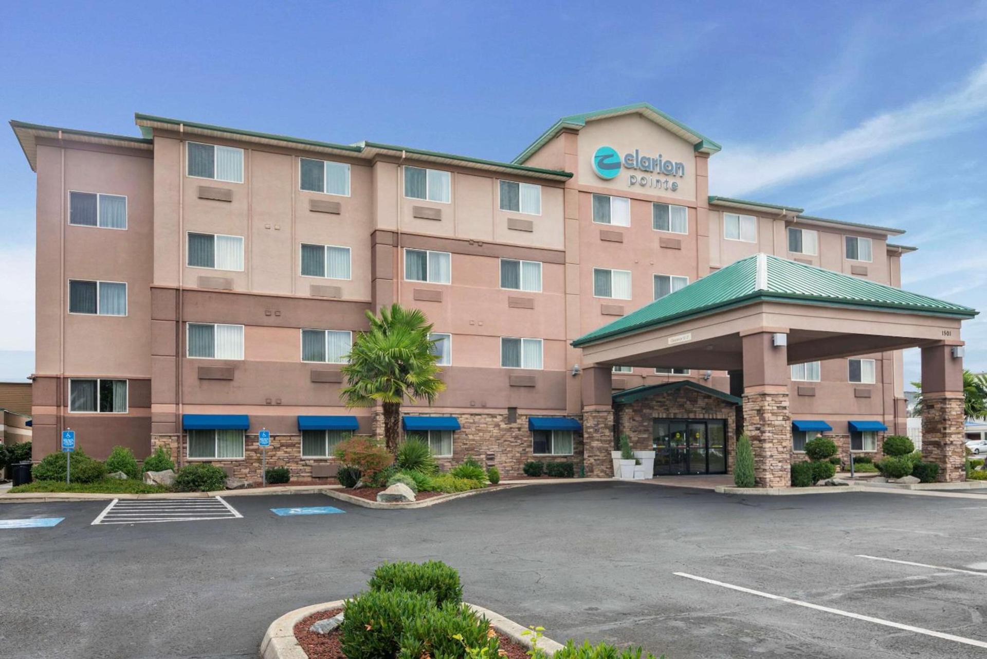 Clarion Pointe Medford — hotel in Medford