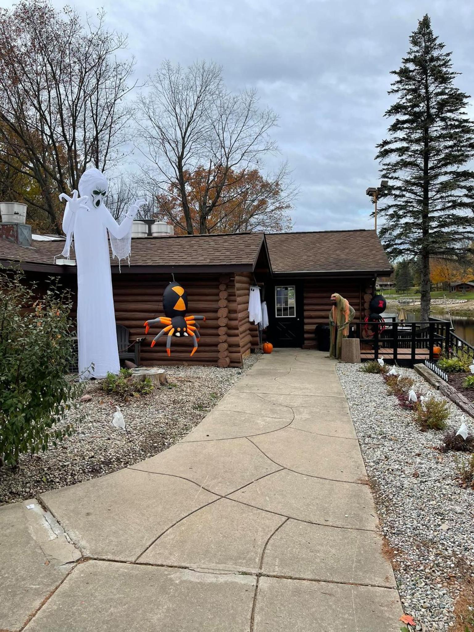 Lost Arrow Resort photo 8