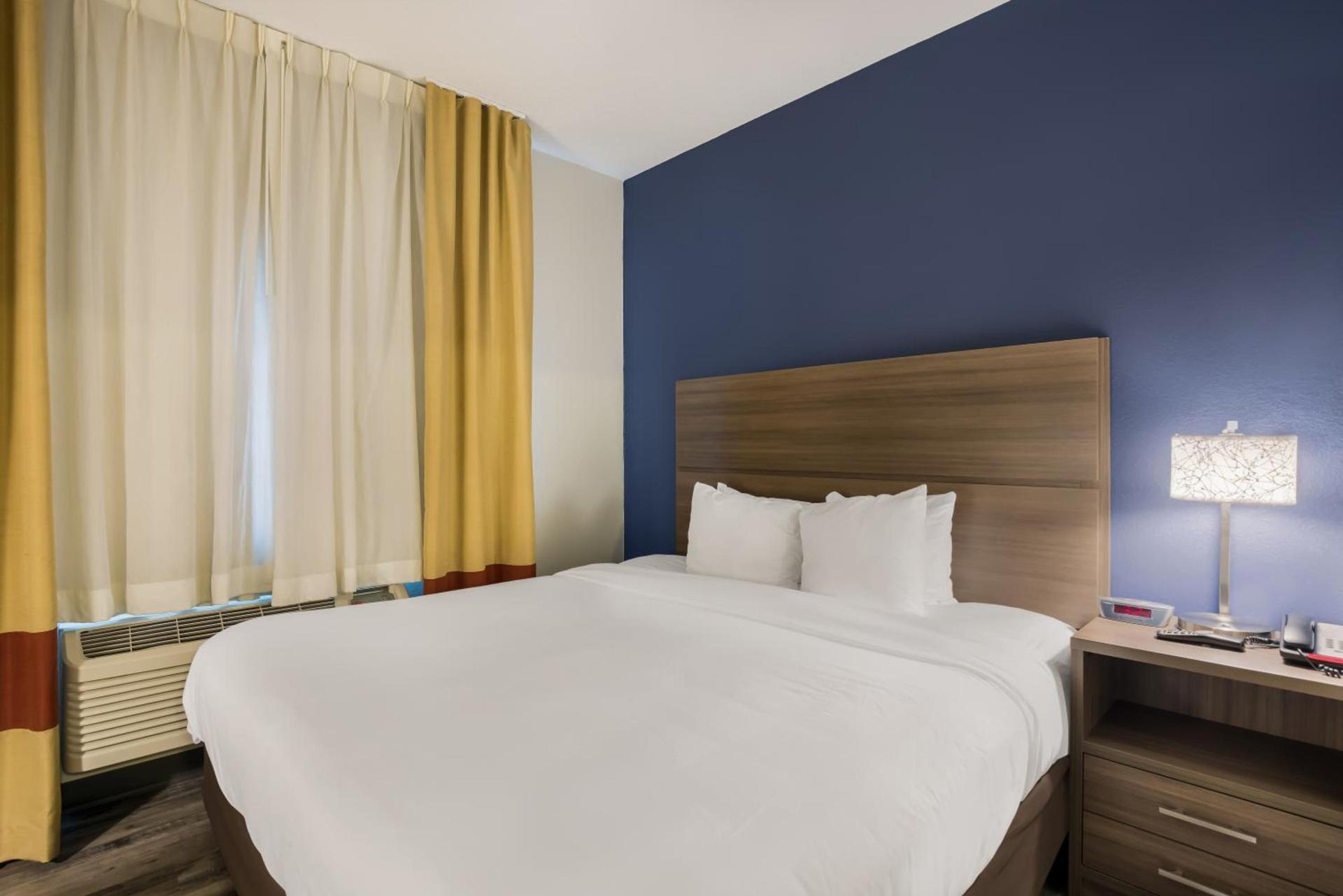 MainStay Suites Joliet I-55 photo 4