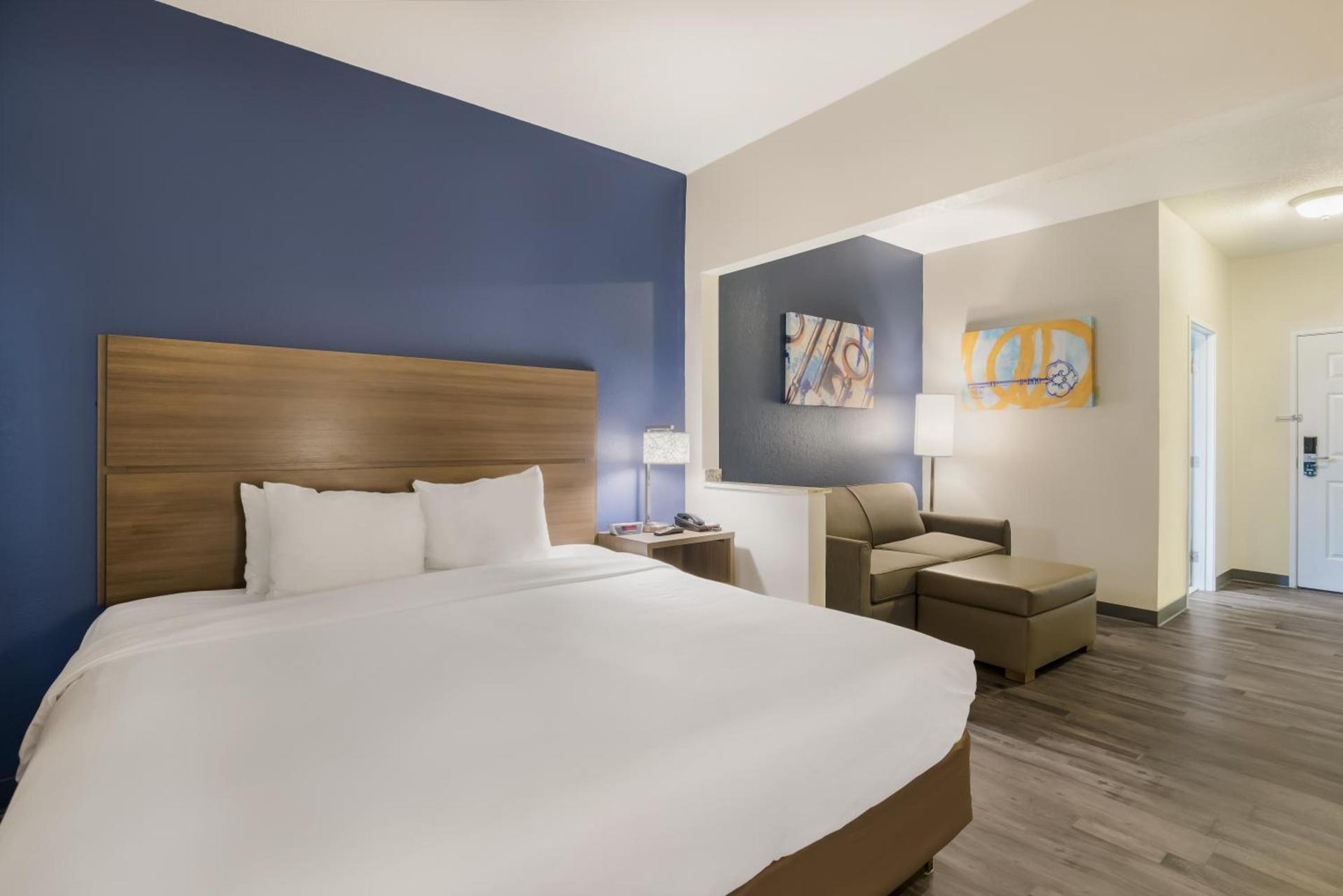 MainStay Suites Joliet I-55 photo 6