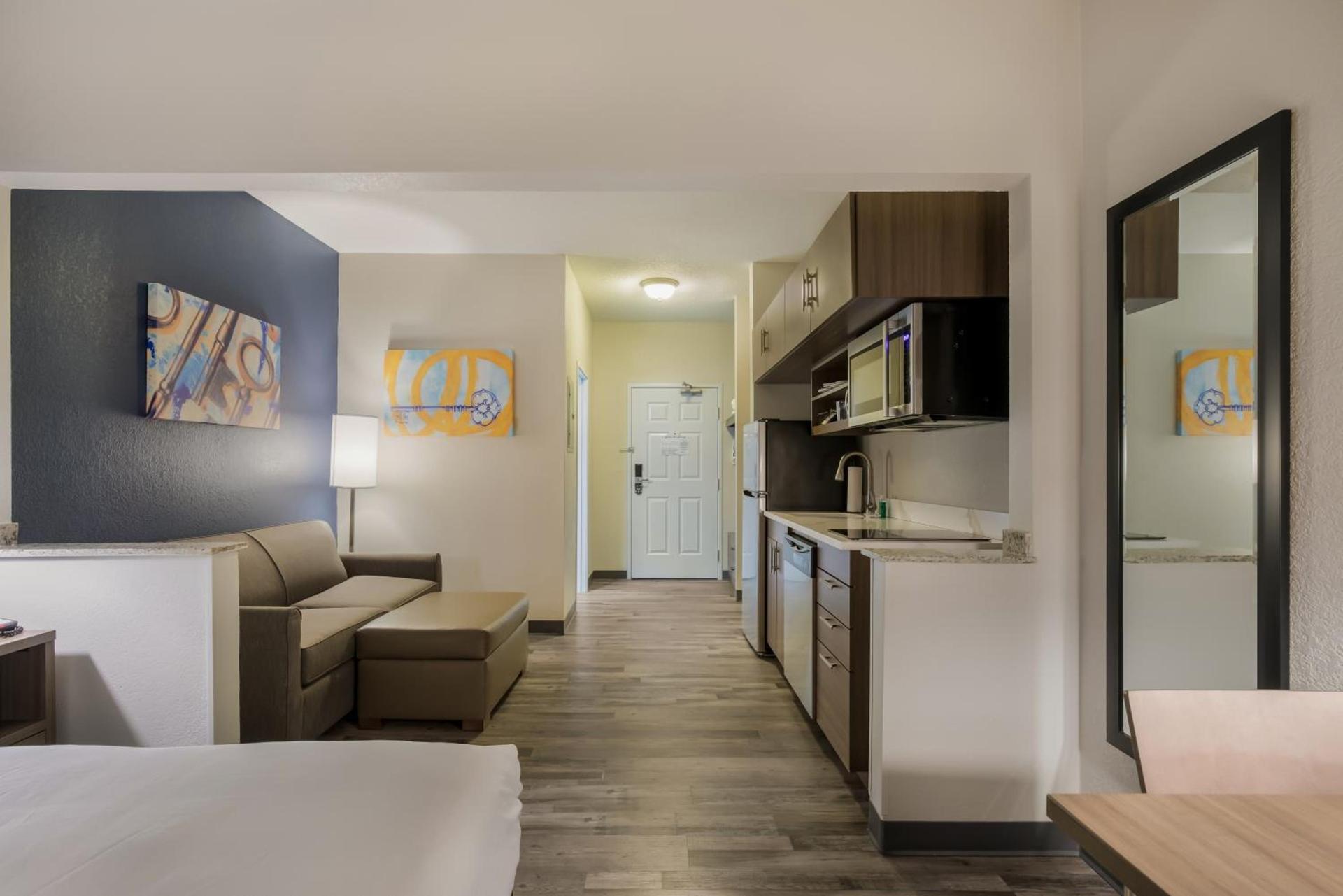 MainStay Suites Joliet I-55 photo 7