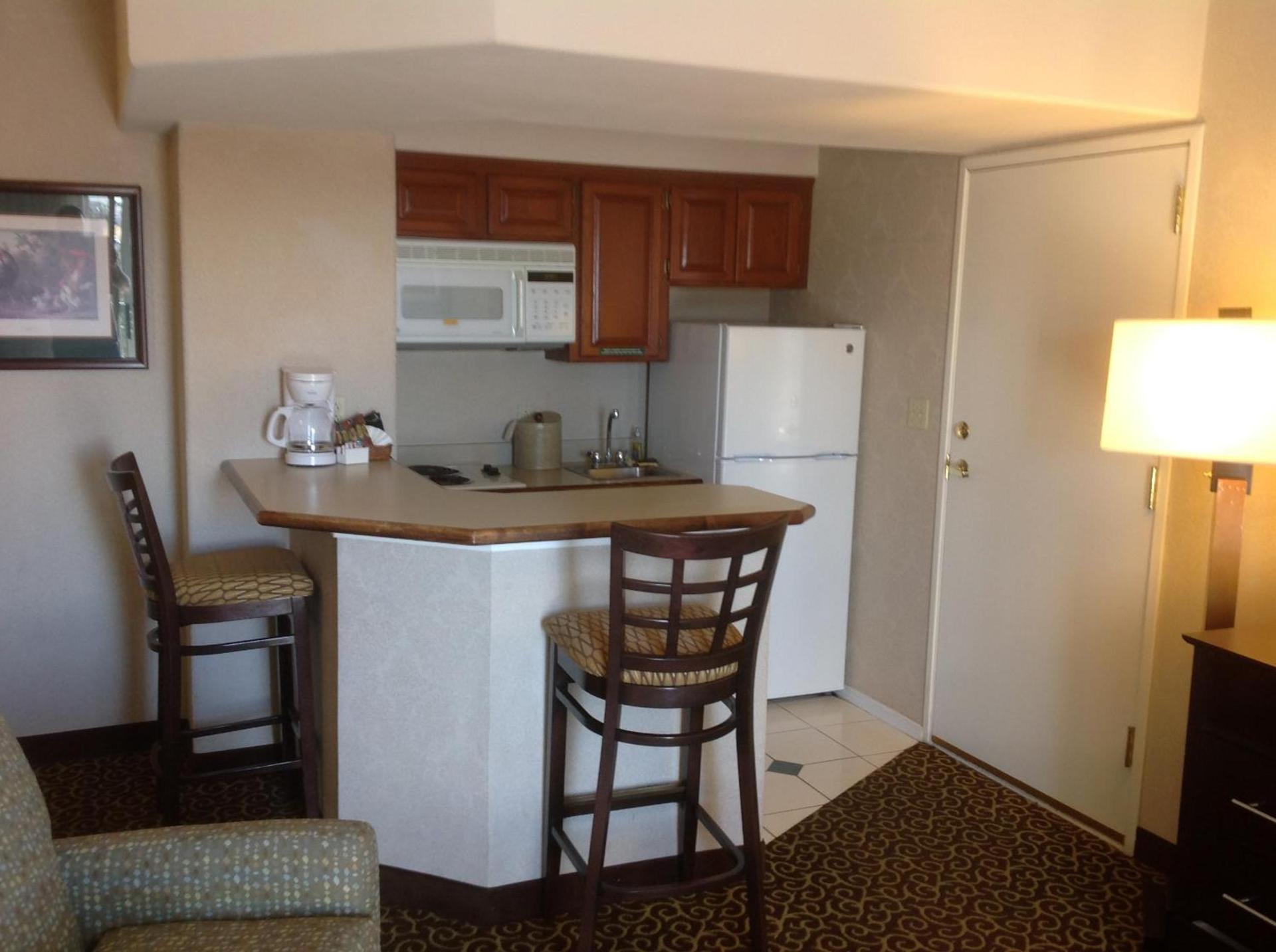 Hawthorn Extended Stay by Wyndham El Paso photo 26