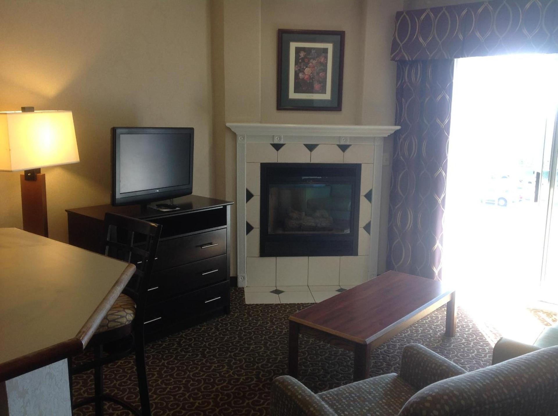 Hawthorn Extended Stay by Wyndham El Paso photo 25