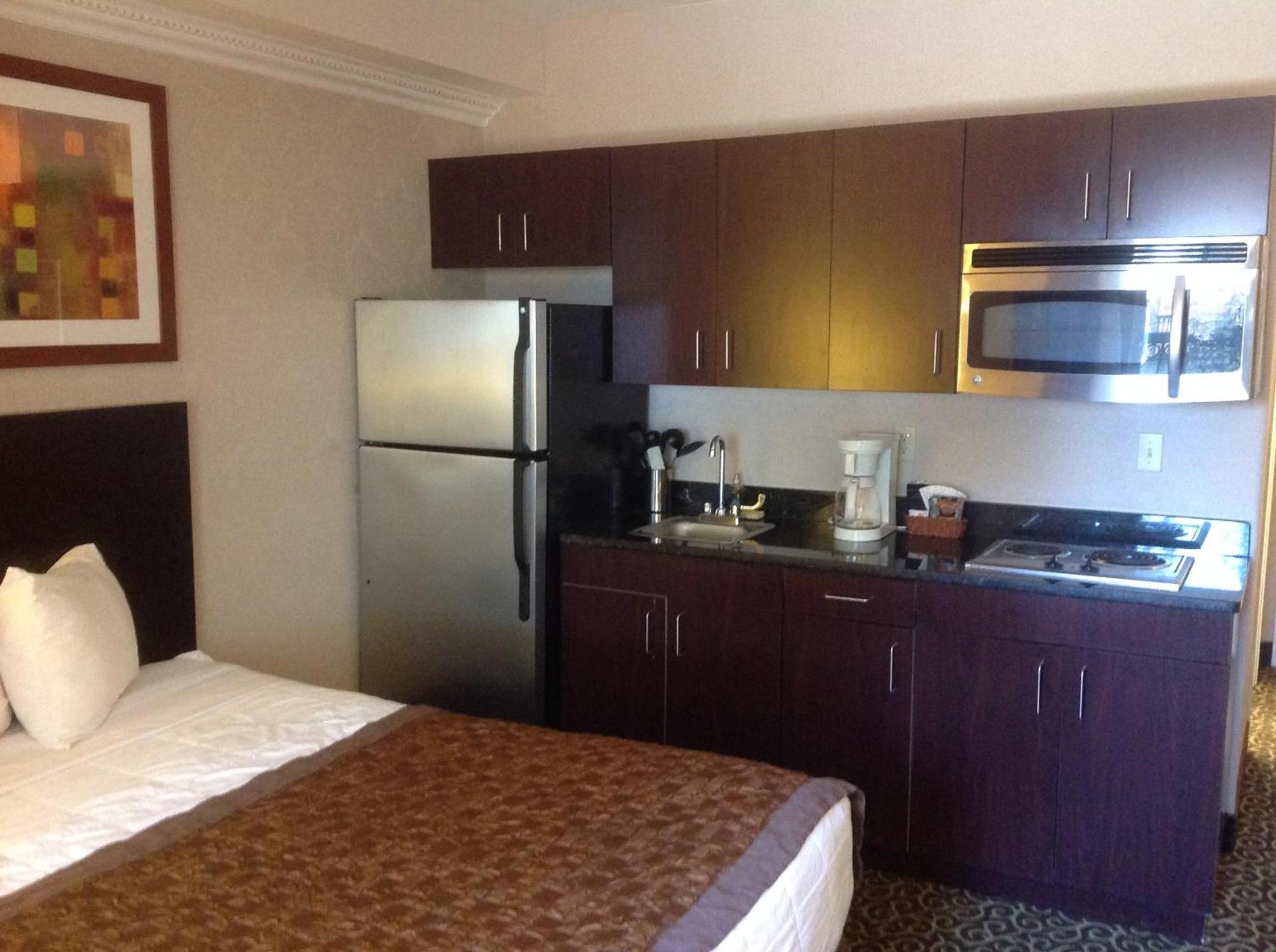 Hawthorn Extended Stay by Wyndham El Paso photo 23