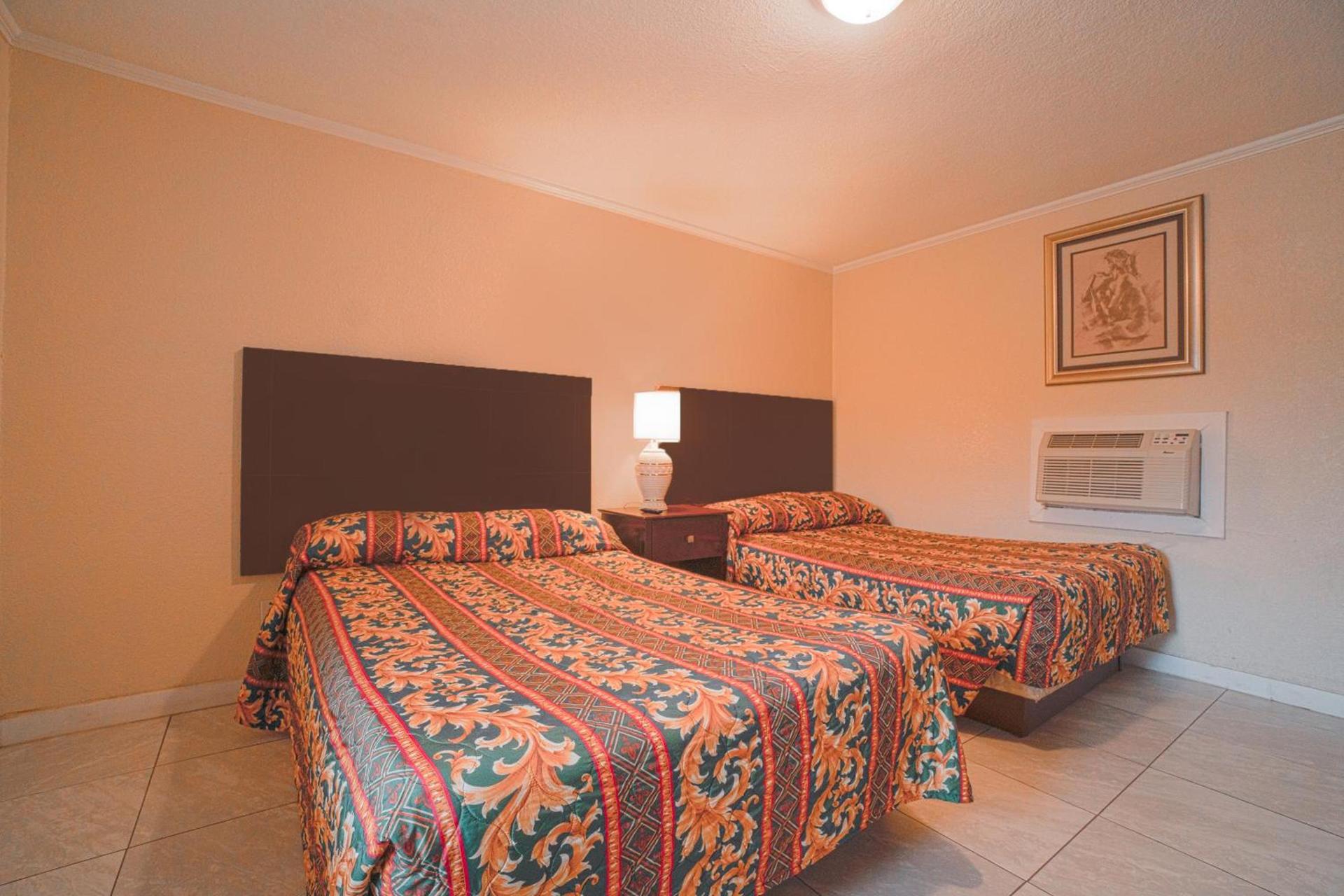 Texana Inn Edna By OYO photo 32
