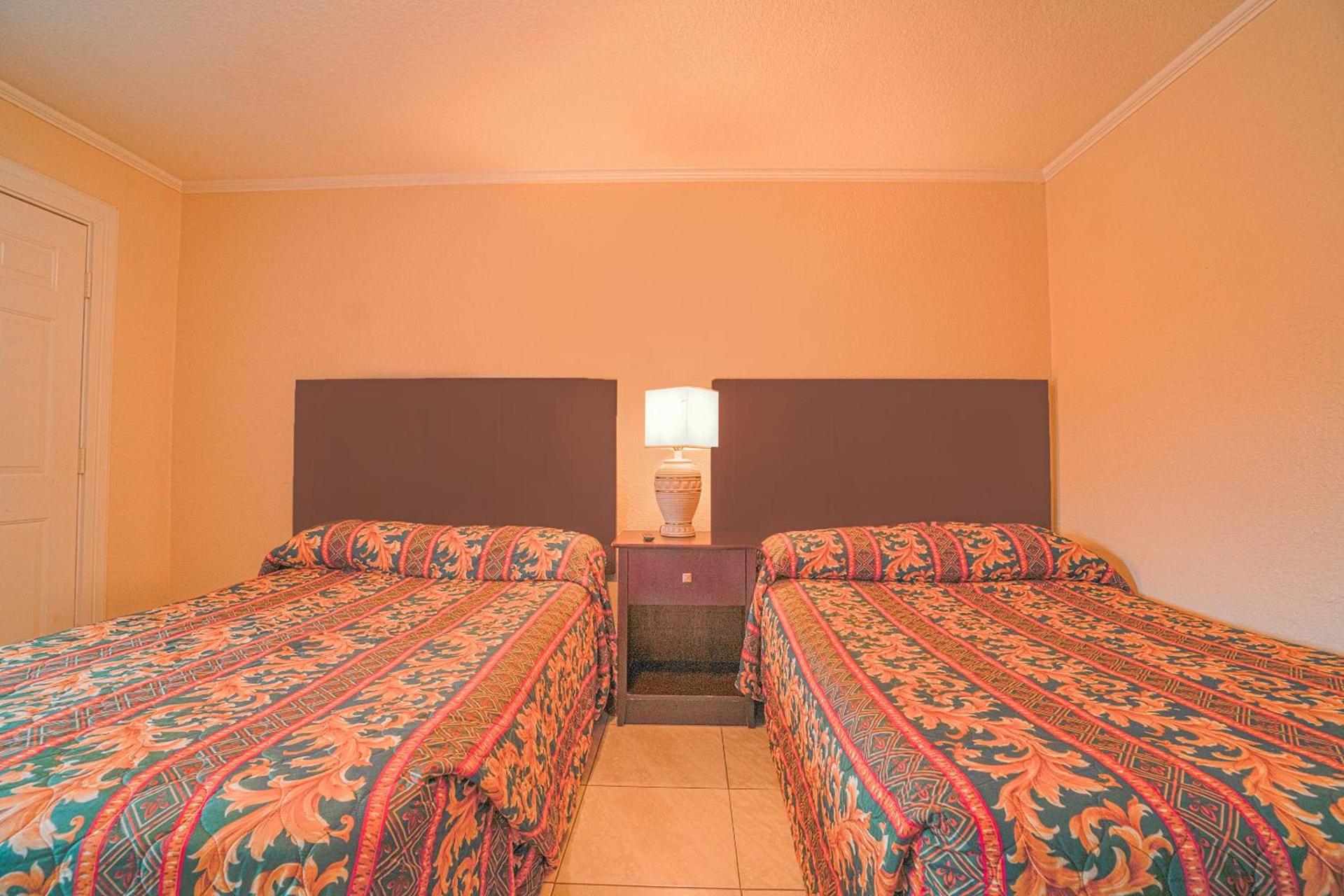 Texana Inn Edna By OYO photo 31