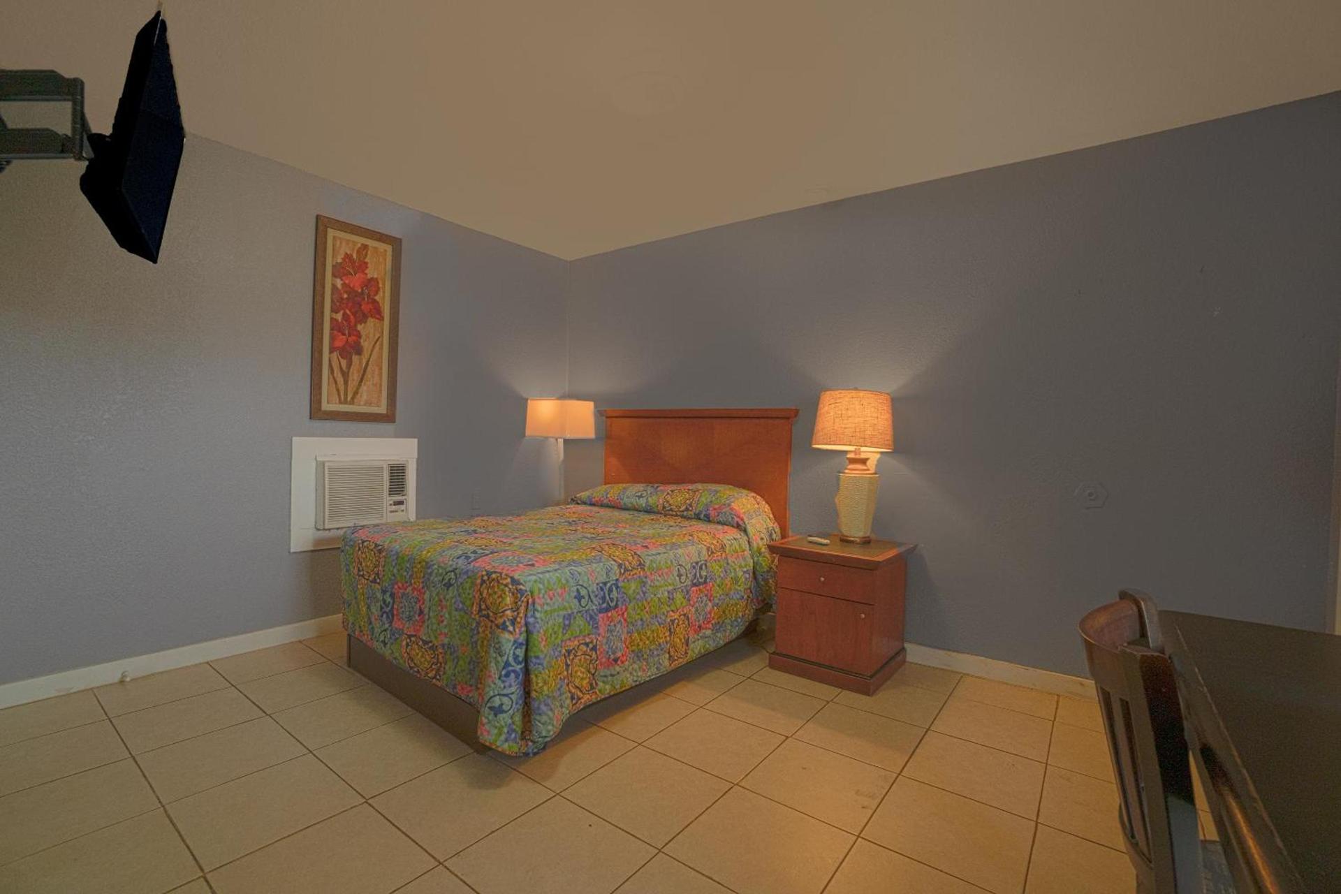 Texana Inn Edna By OYO photo 39