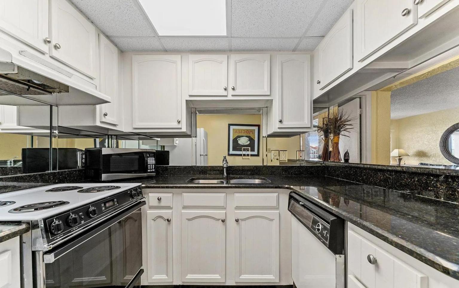 Sugar Beach Condo photo 9