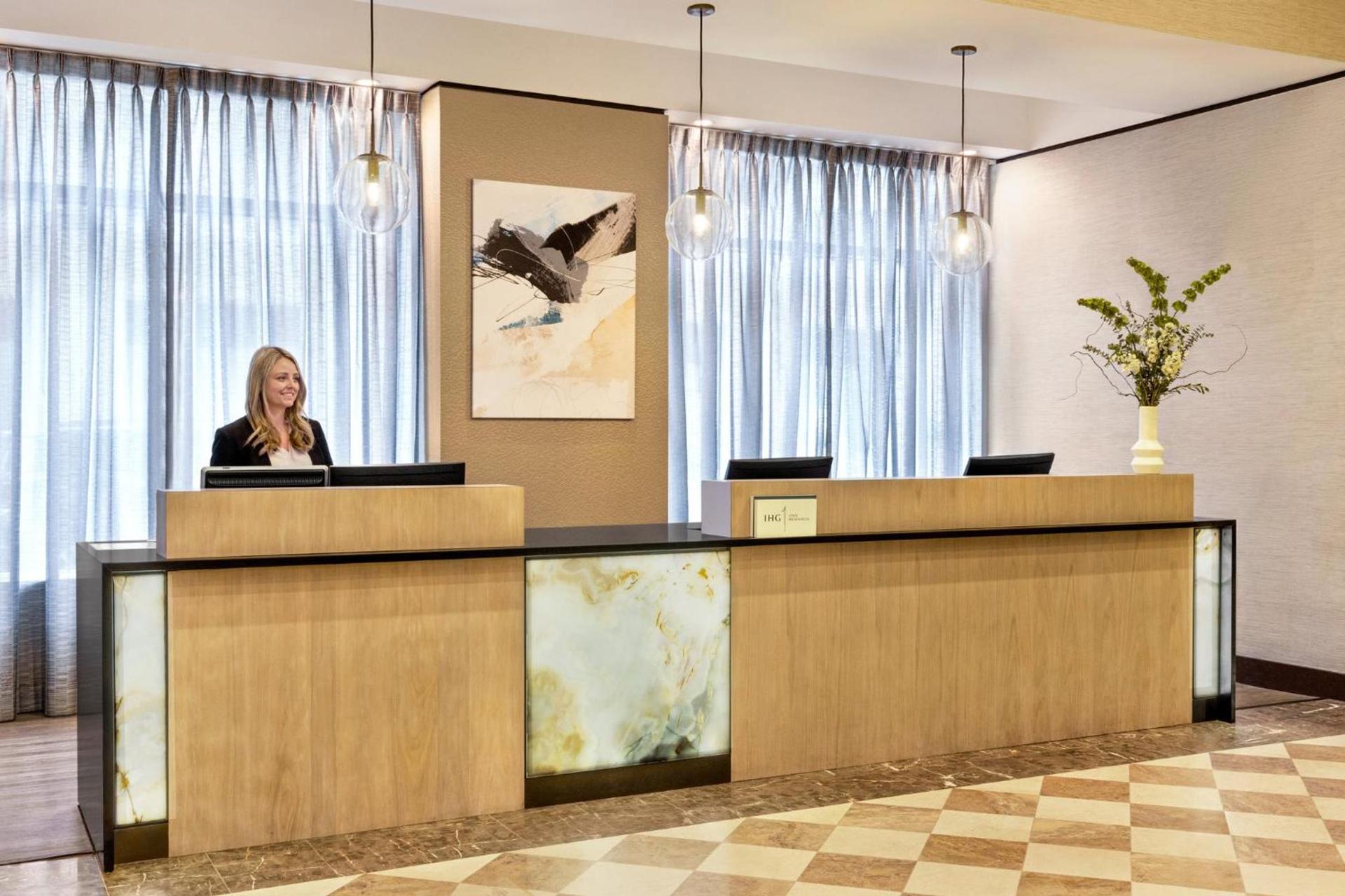 Crowne Plaza Cleveland at Playhouse Square by IHG photo 8