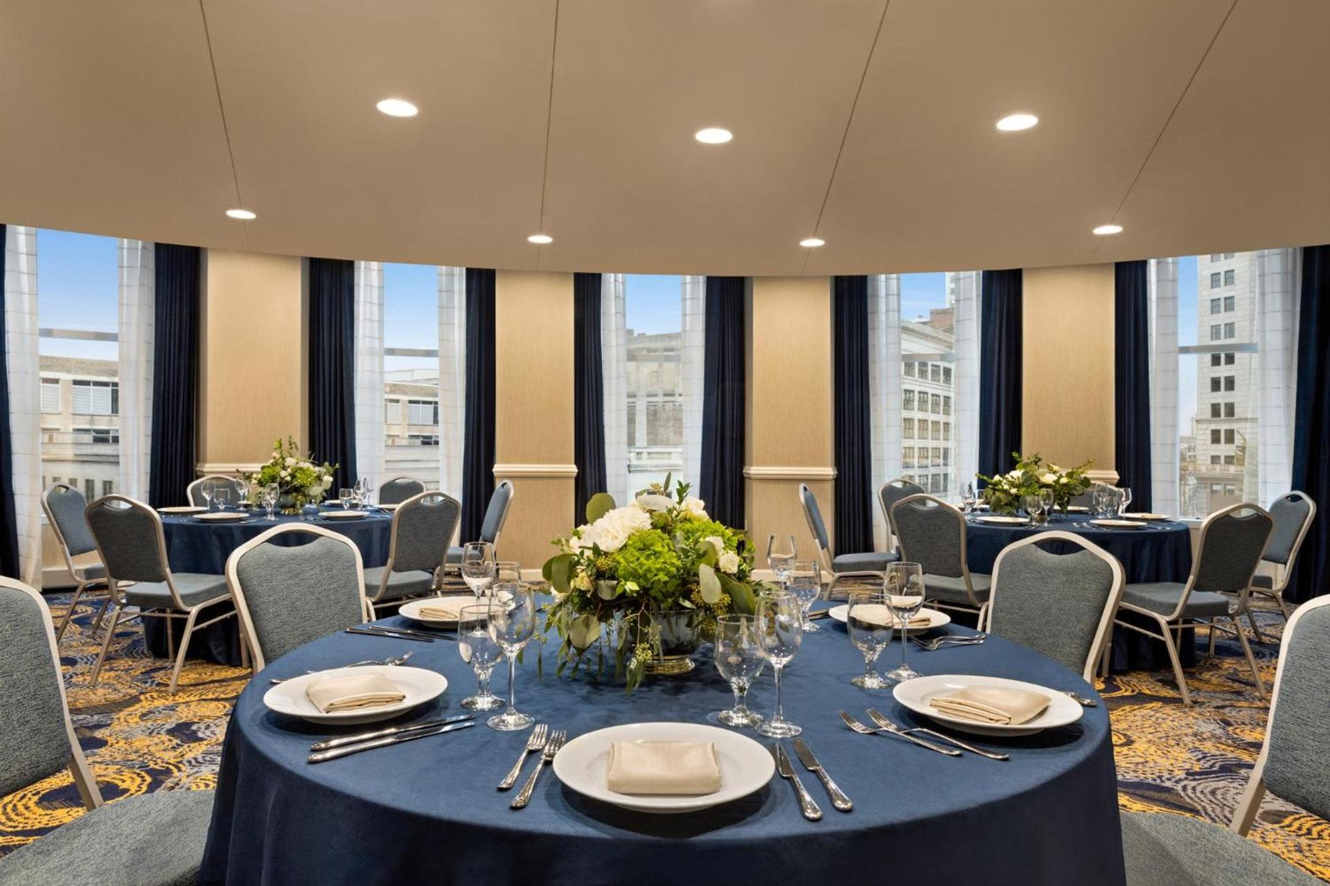 Crowne Plaza Cleveland at Playhouse Square by IHG photo 38