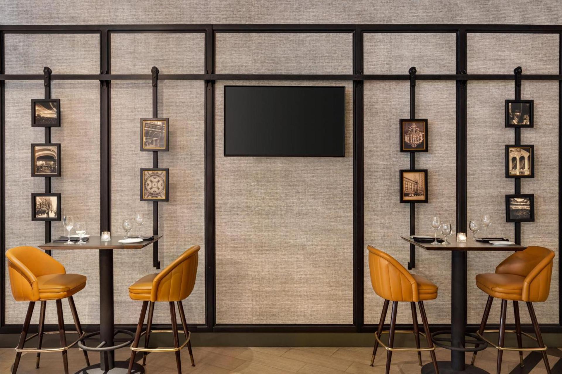 Crowne Plaza Cleveland at Playhouse Square by IHG photo 41