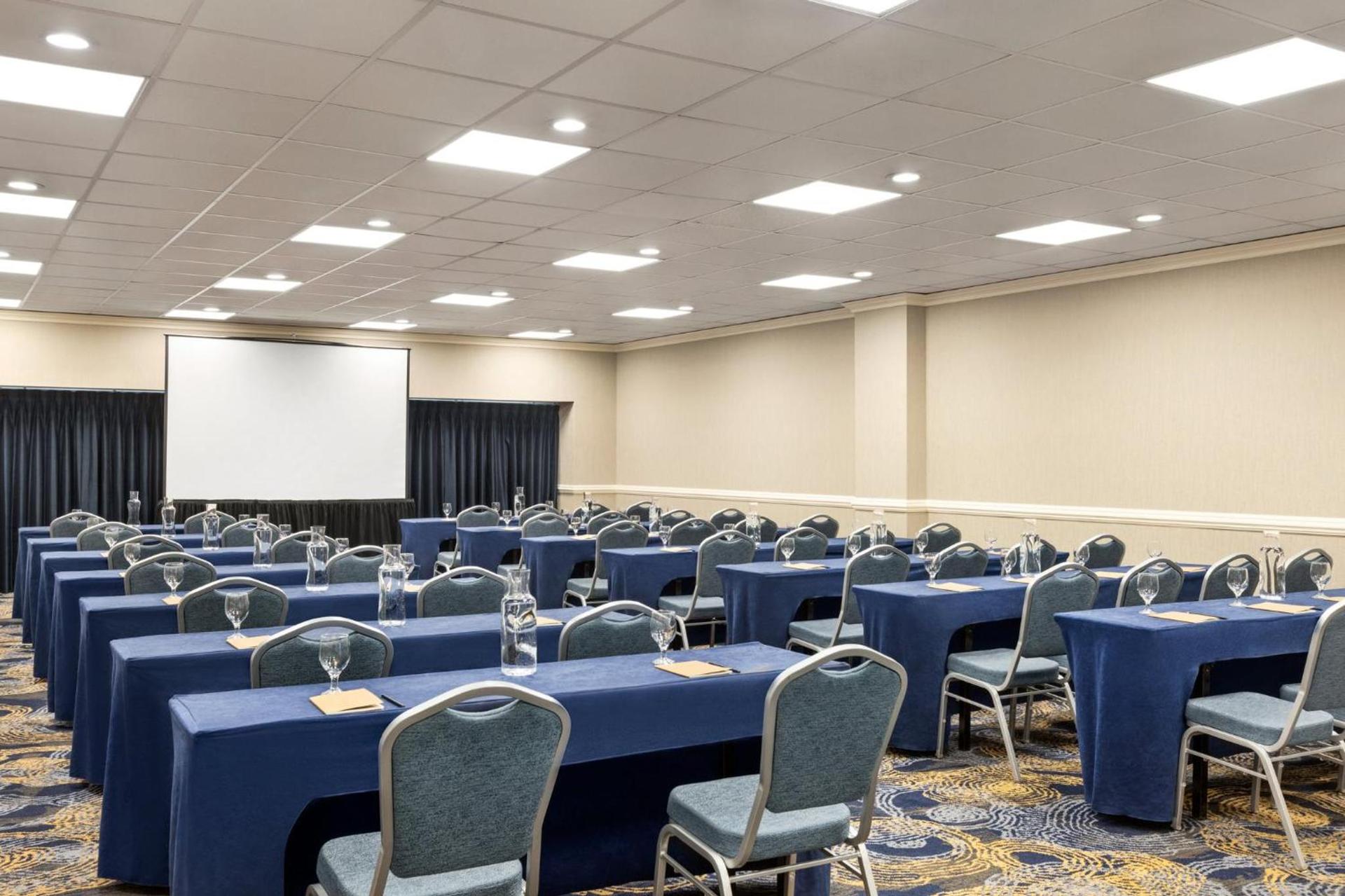 Crowne Plaza Cleveland at Playhouse Square by IHG photo 40