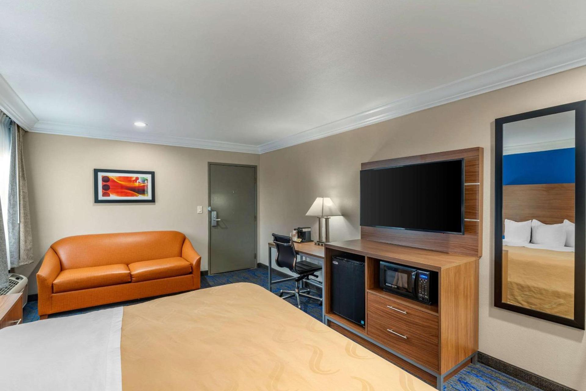 Quality Inn & Suites Vacaville photo 7